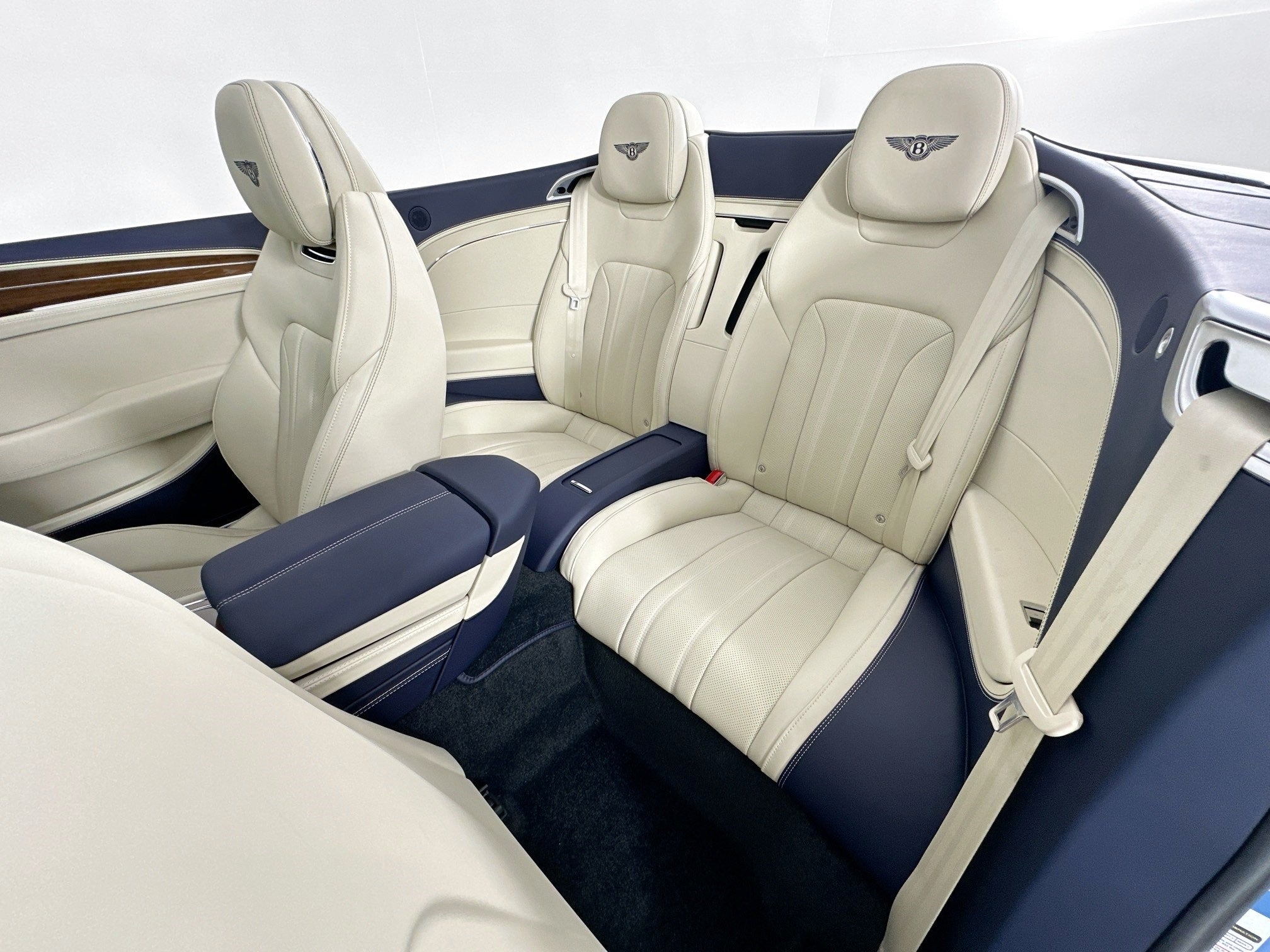 2026 Bentley Continental GTC Base