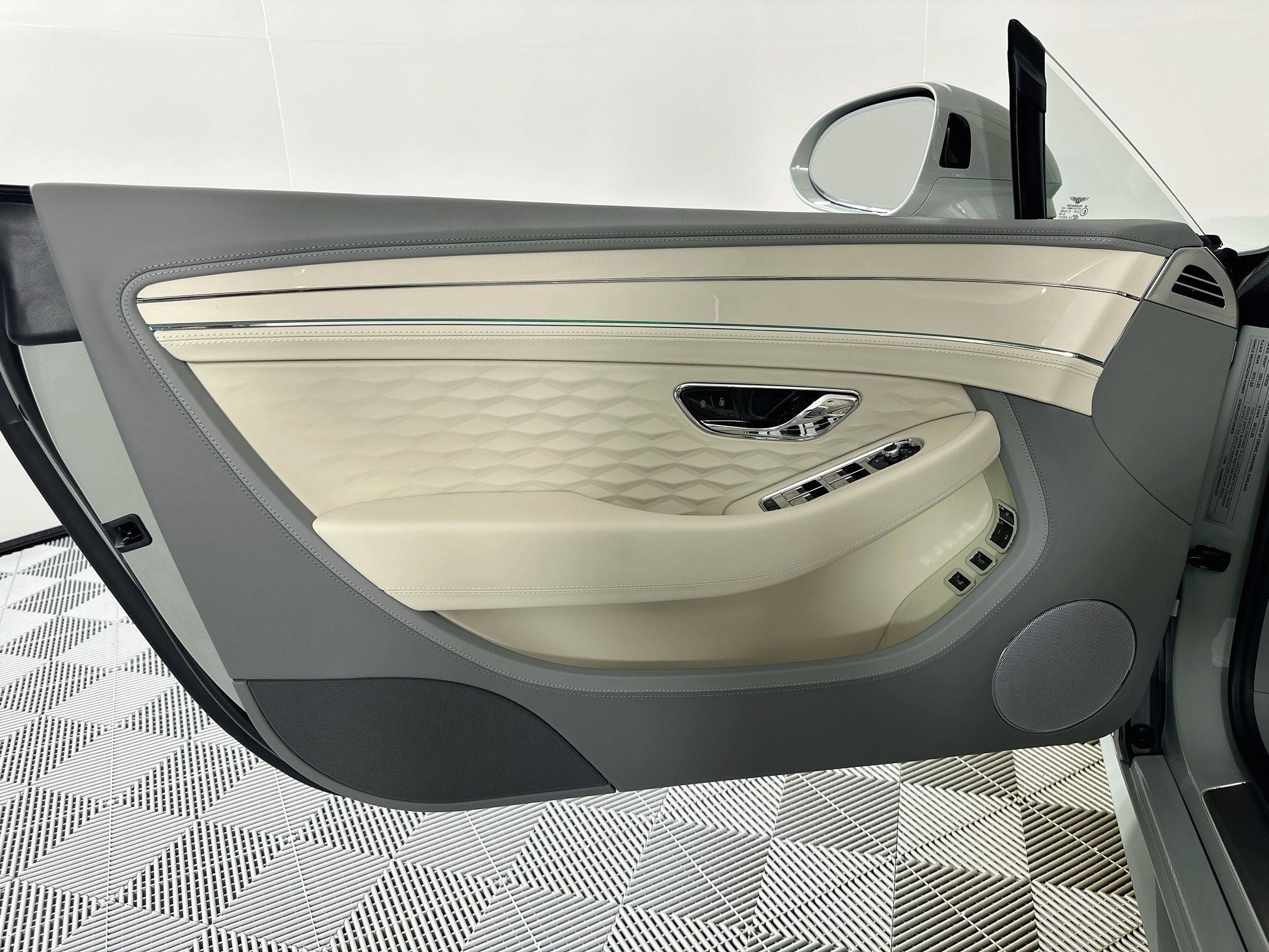 2026 Bentley Continental GTC Mulliner