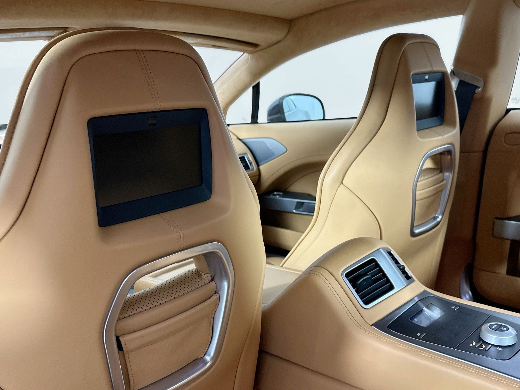 2011 Aston Martin Rapide Base