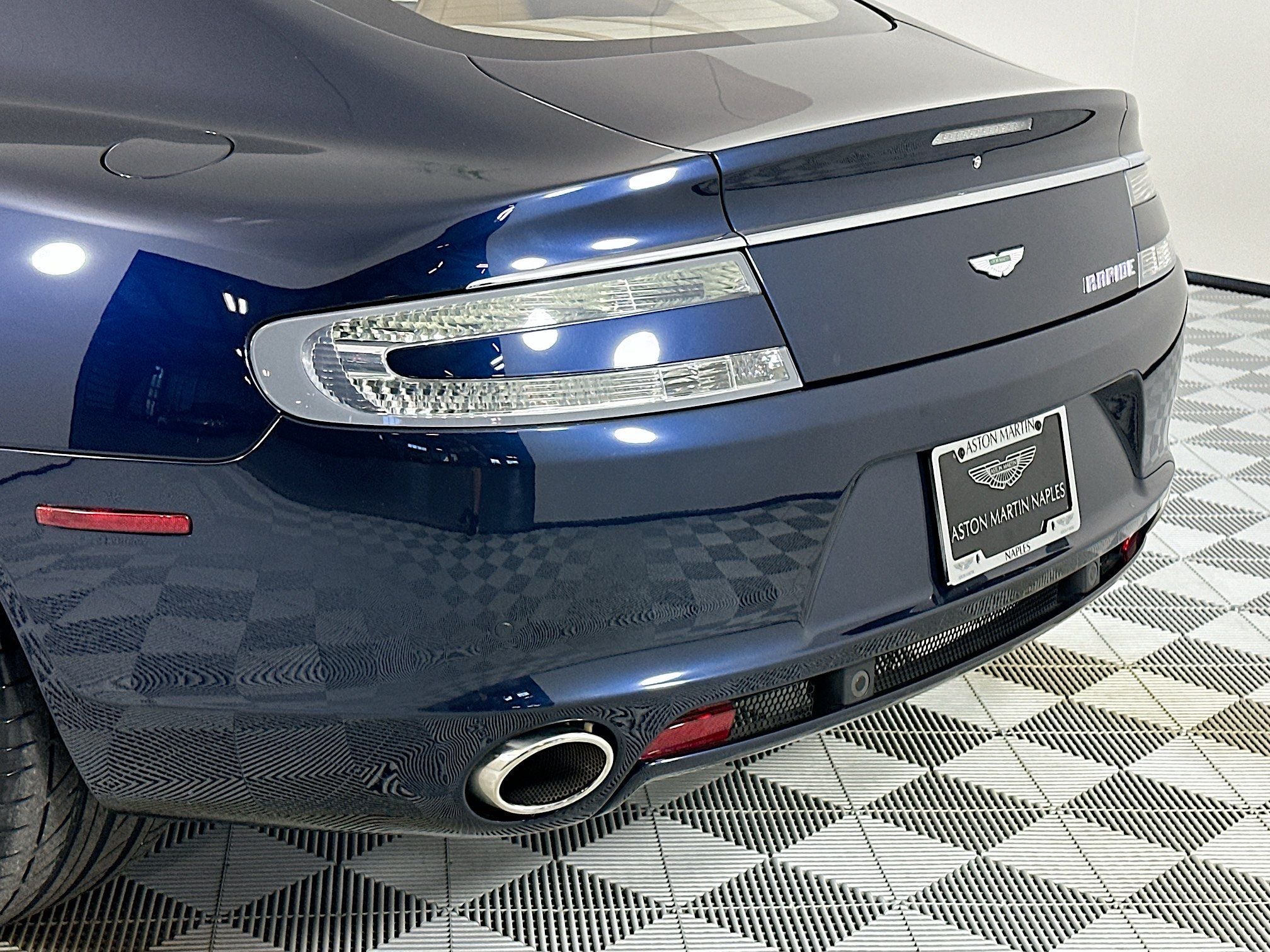 2011 Aston Martin Rapide Base