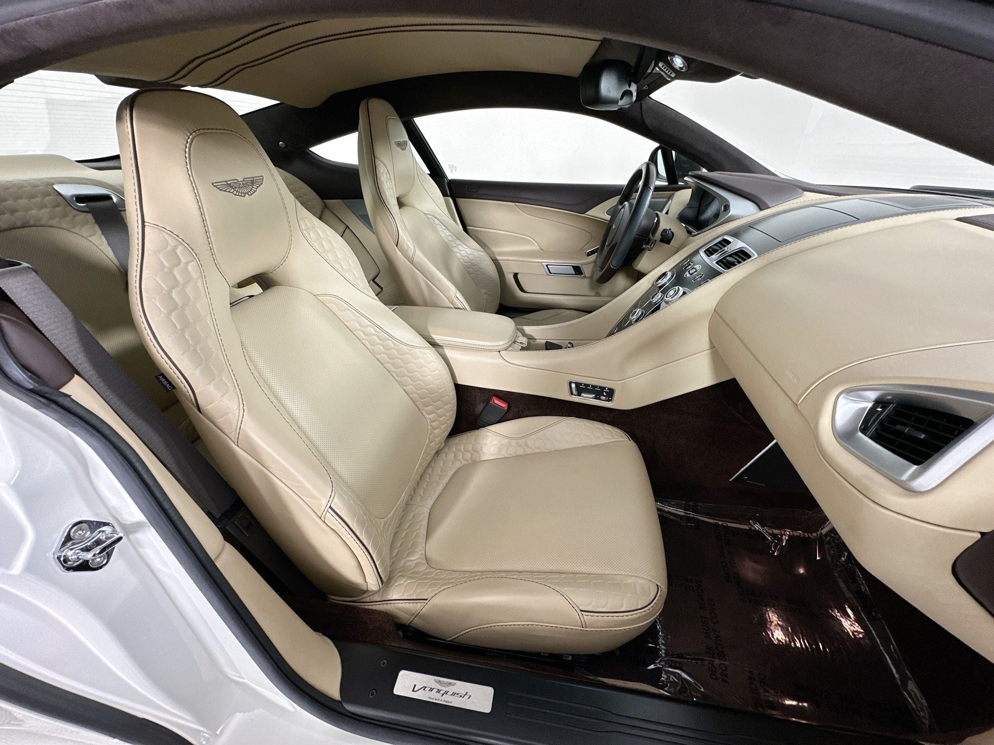 2017 Aston Martin Vanquish Base