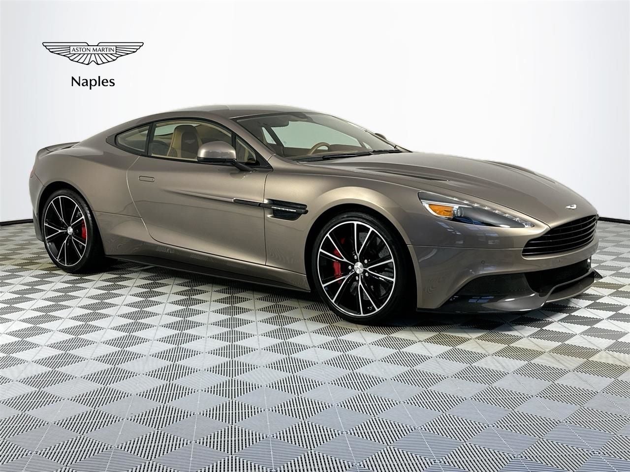 2016 Aston Martin Vanquish Base