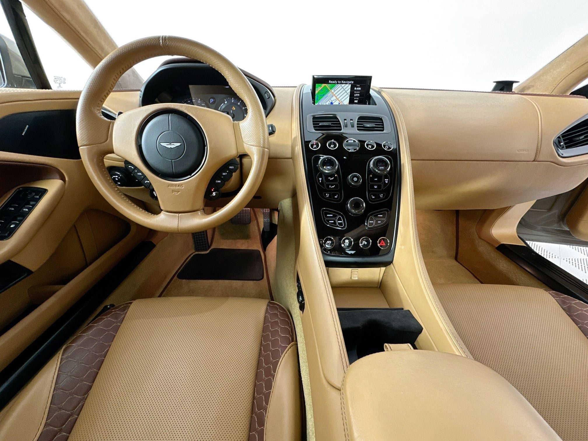 2016 Aston Martin Vanquish Base