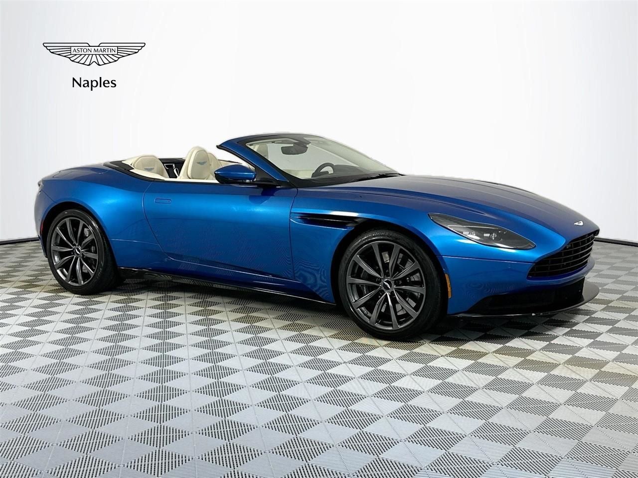 2019 Aston Martin DB11 Volante