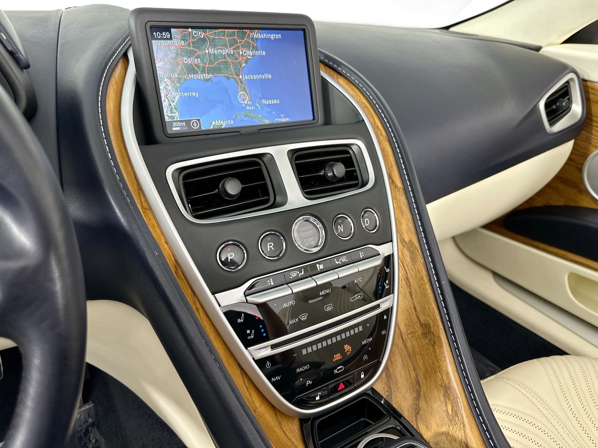 2019 Aston Martin DB11 Volante