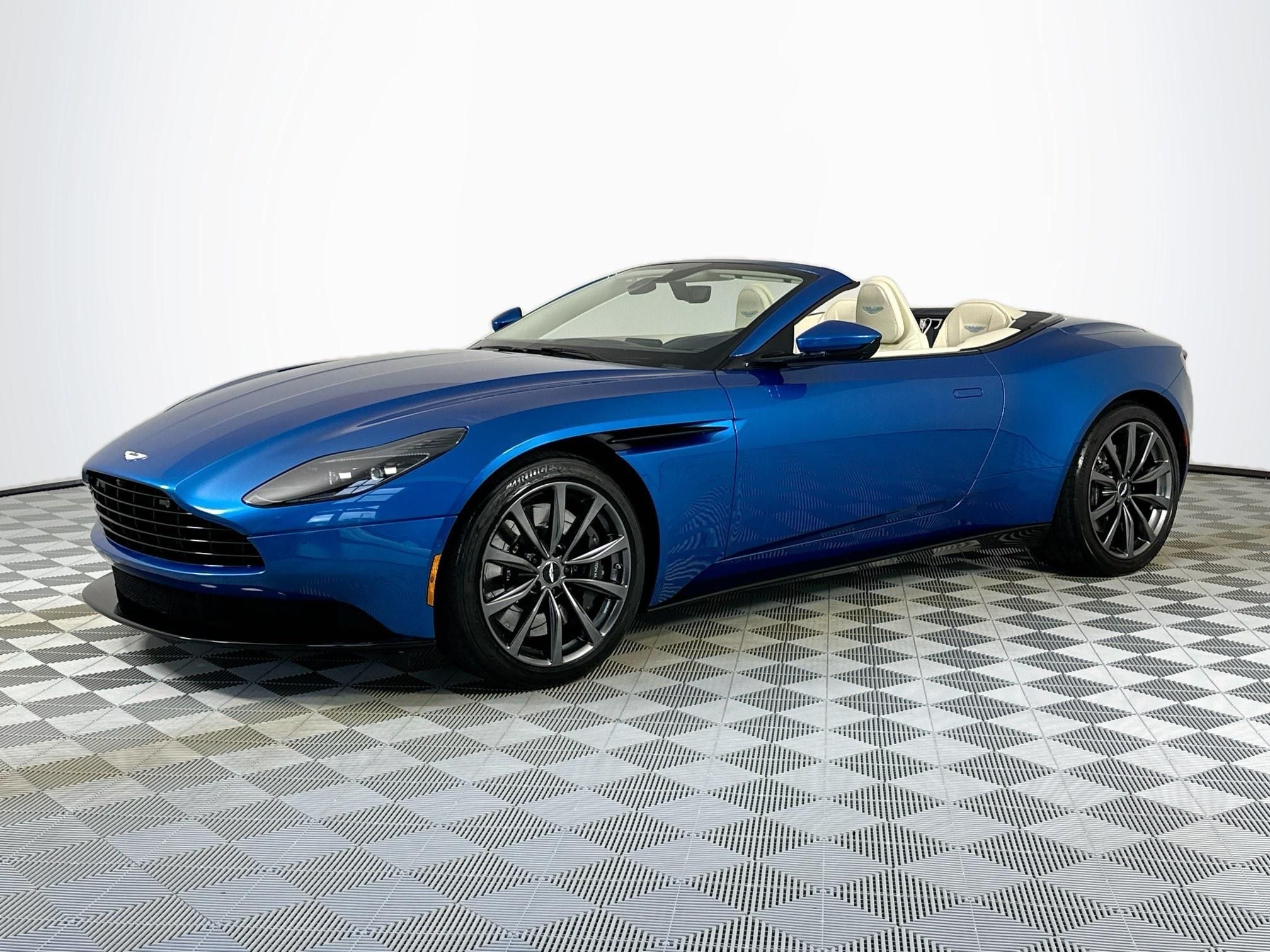 2019 Aston Martin DB11 Volante