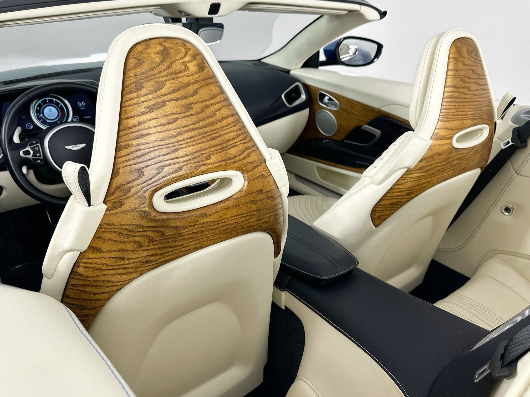 2019 Aston Martin DB11 Volante