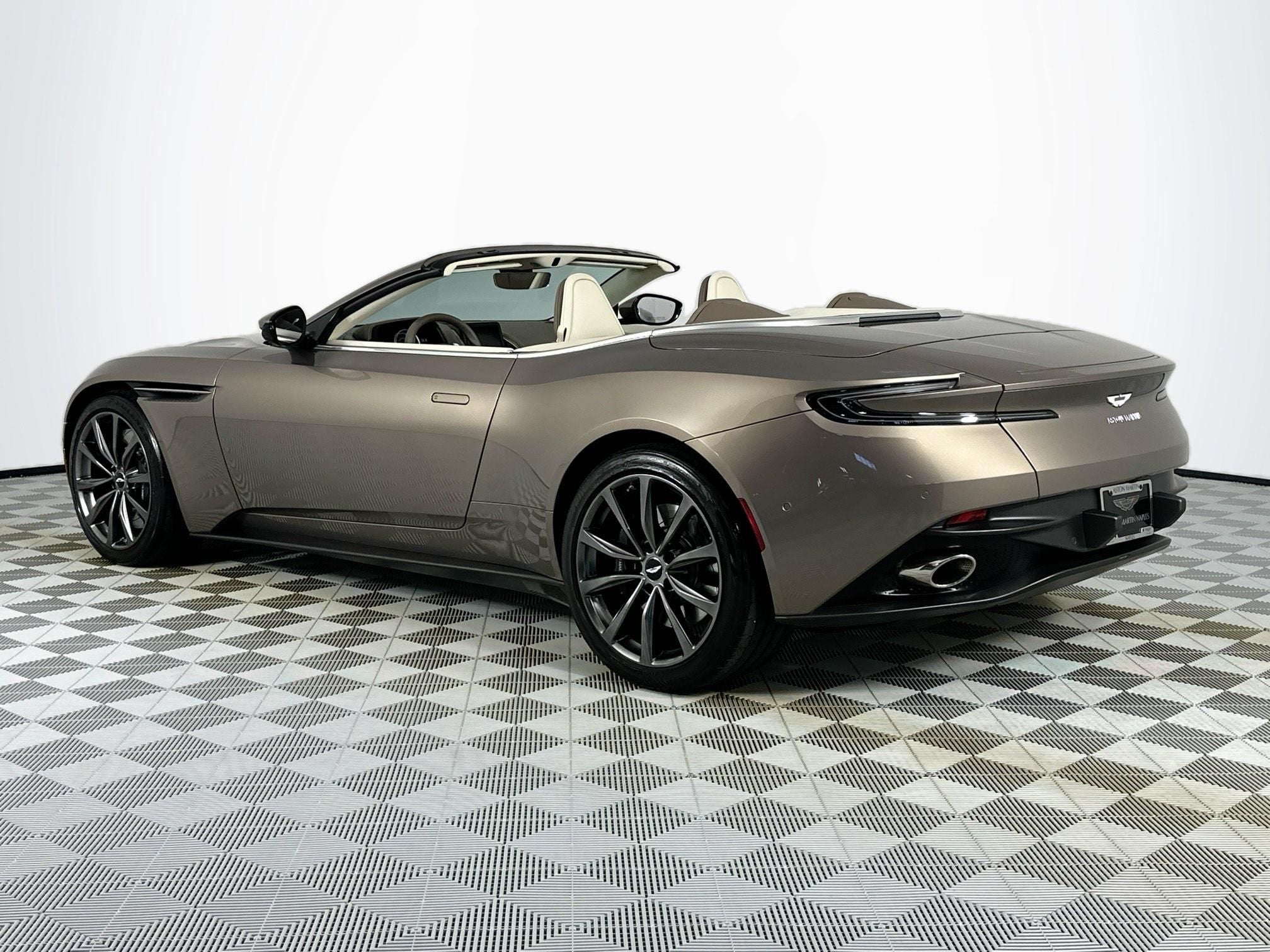 2019 Aston Martin DB11 Volante