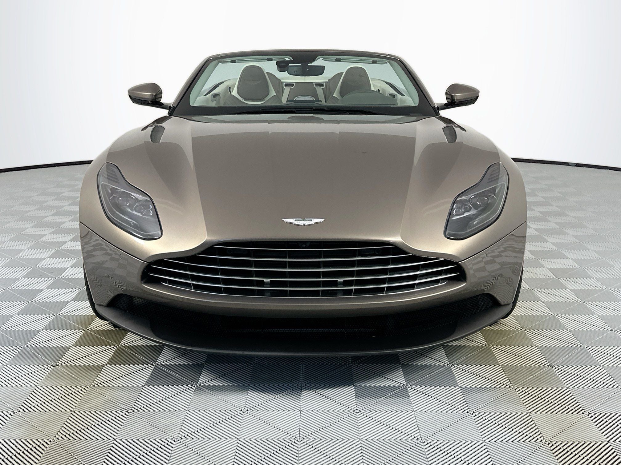 2019 Aston Martin DB11 Volante