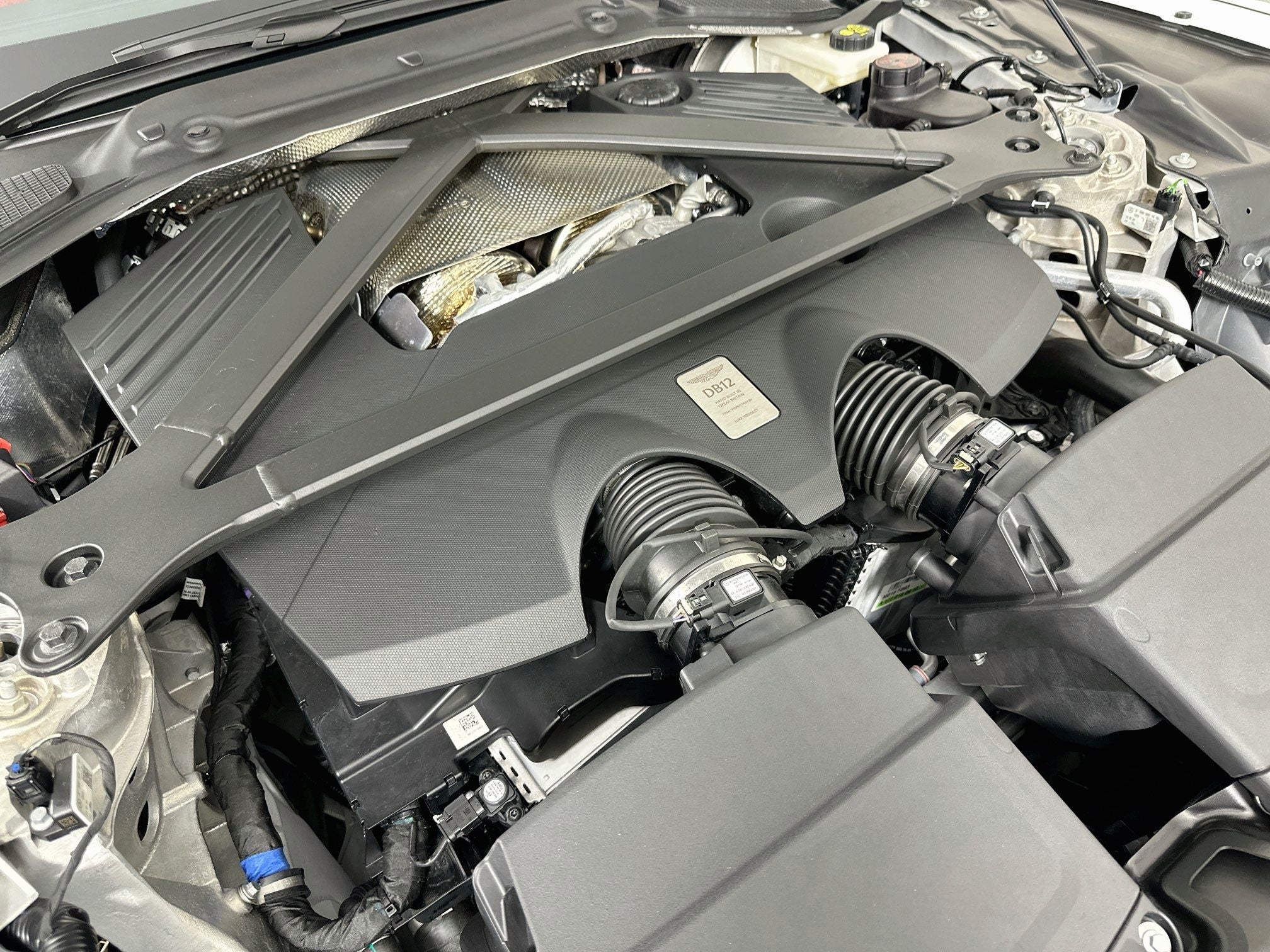 2024 Aston Martin DB12 Base