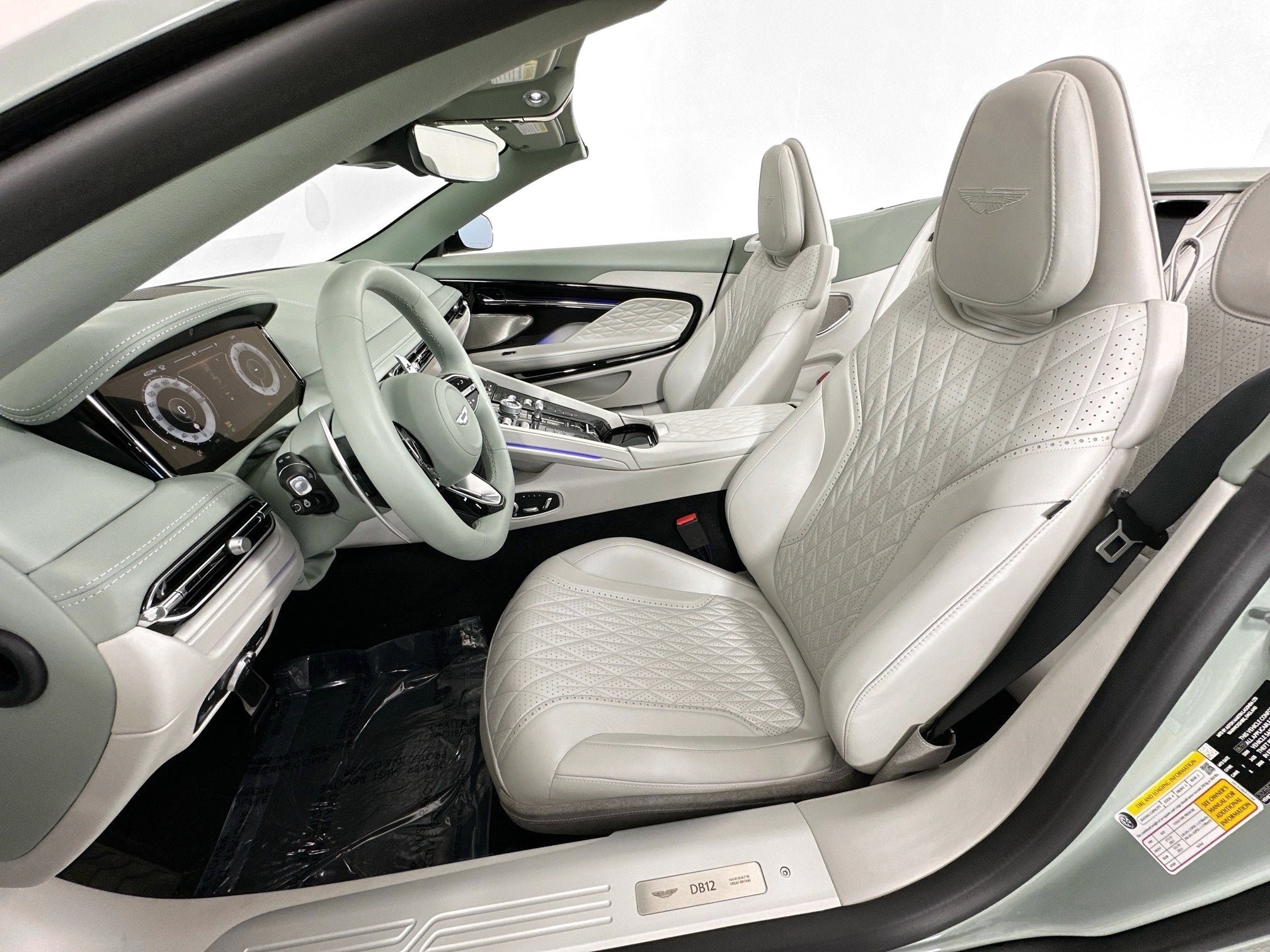 2026 Aston Martin DB12 Volante