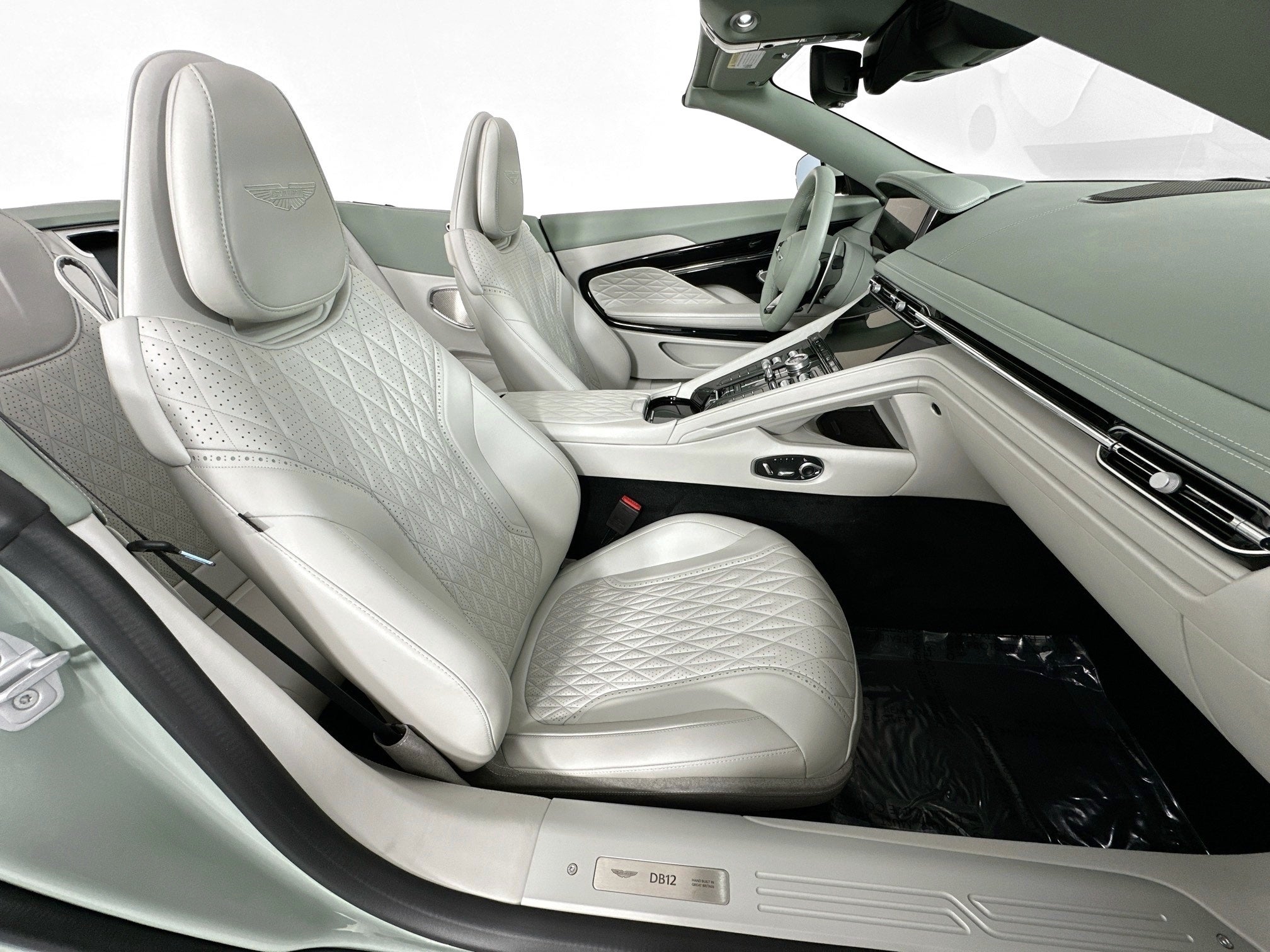 2026 Aston Martin DB12 Volante