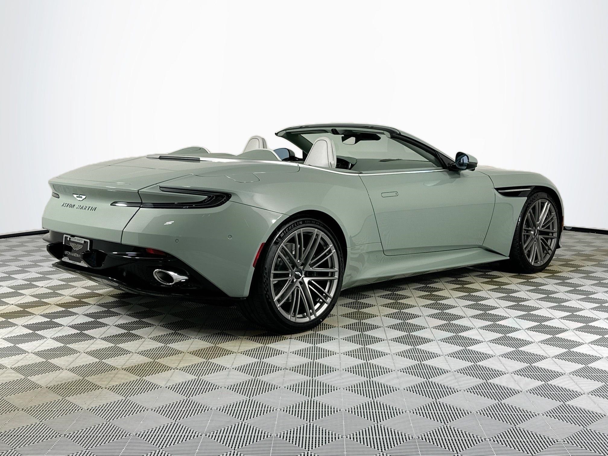 2026 Aston Martin DB12 Volante