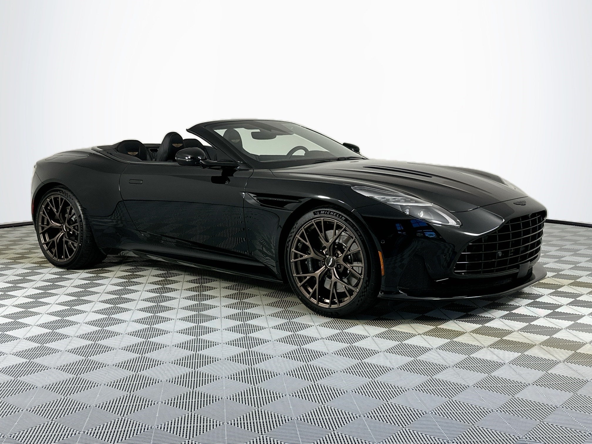 2026 Aston Martin DB12 Volante