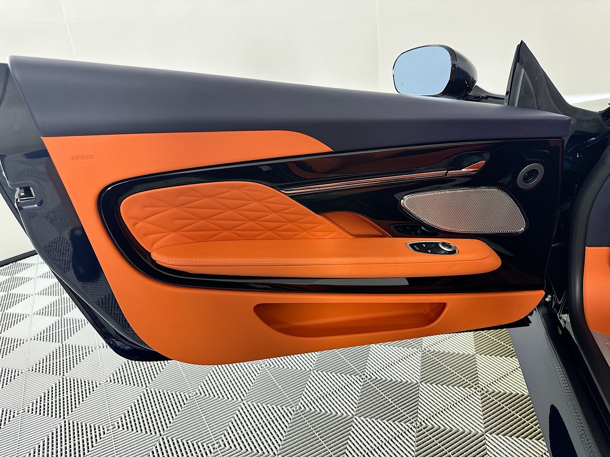 2026 Aston Martin DB12 Volante