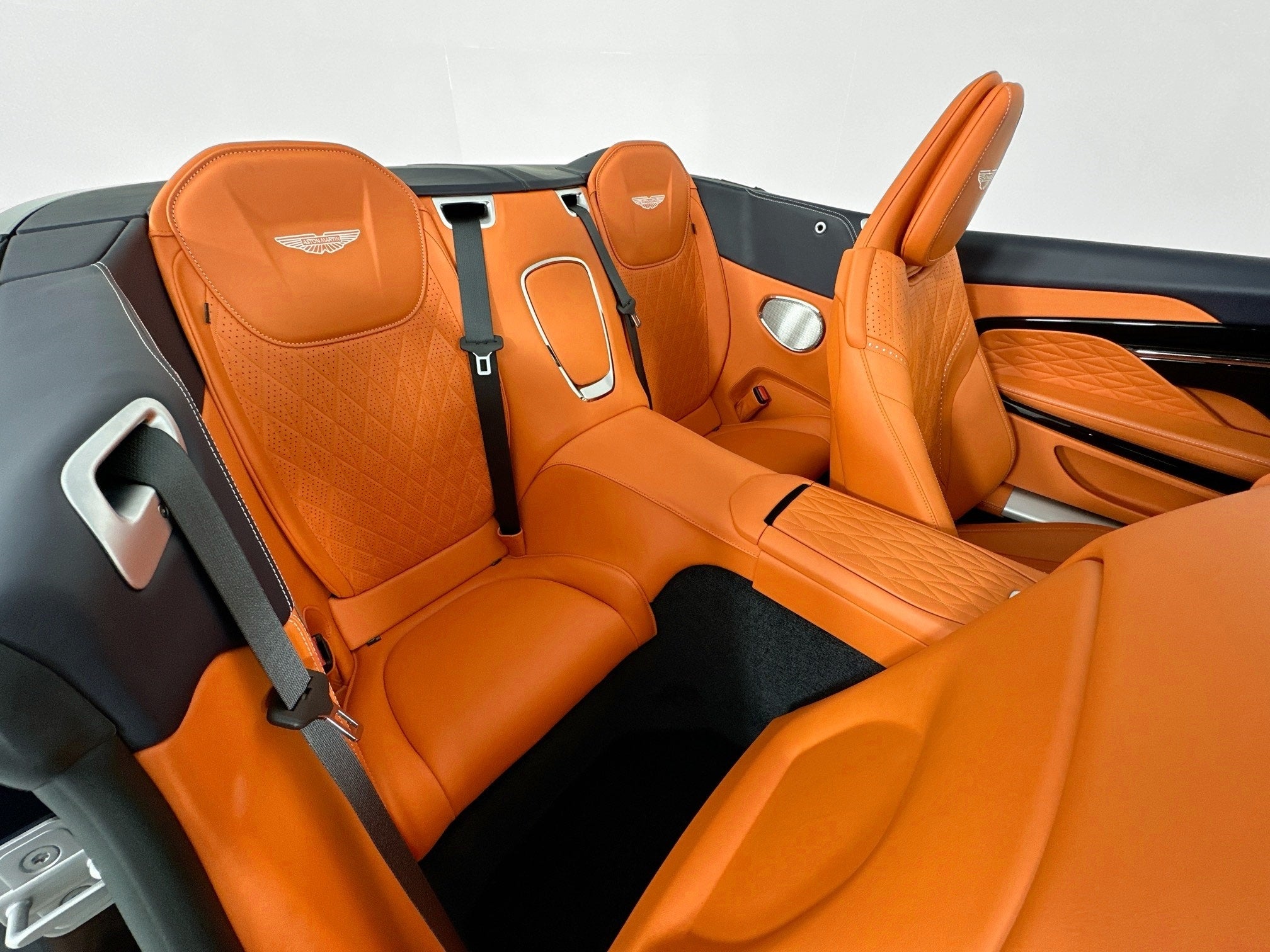 2026 Aston Martin DB12 Volante