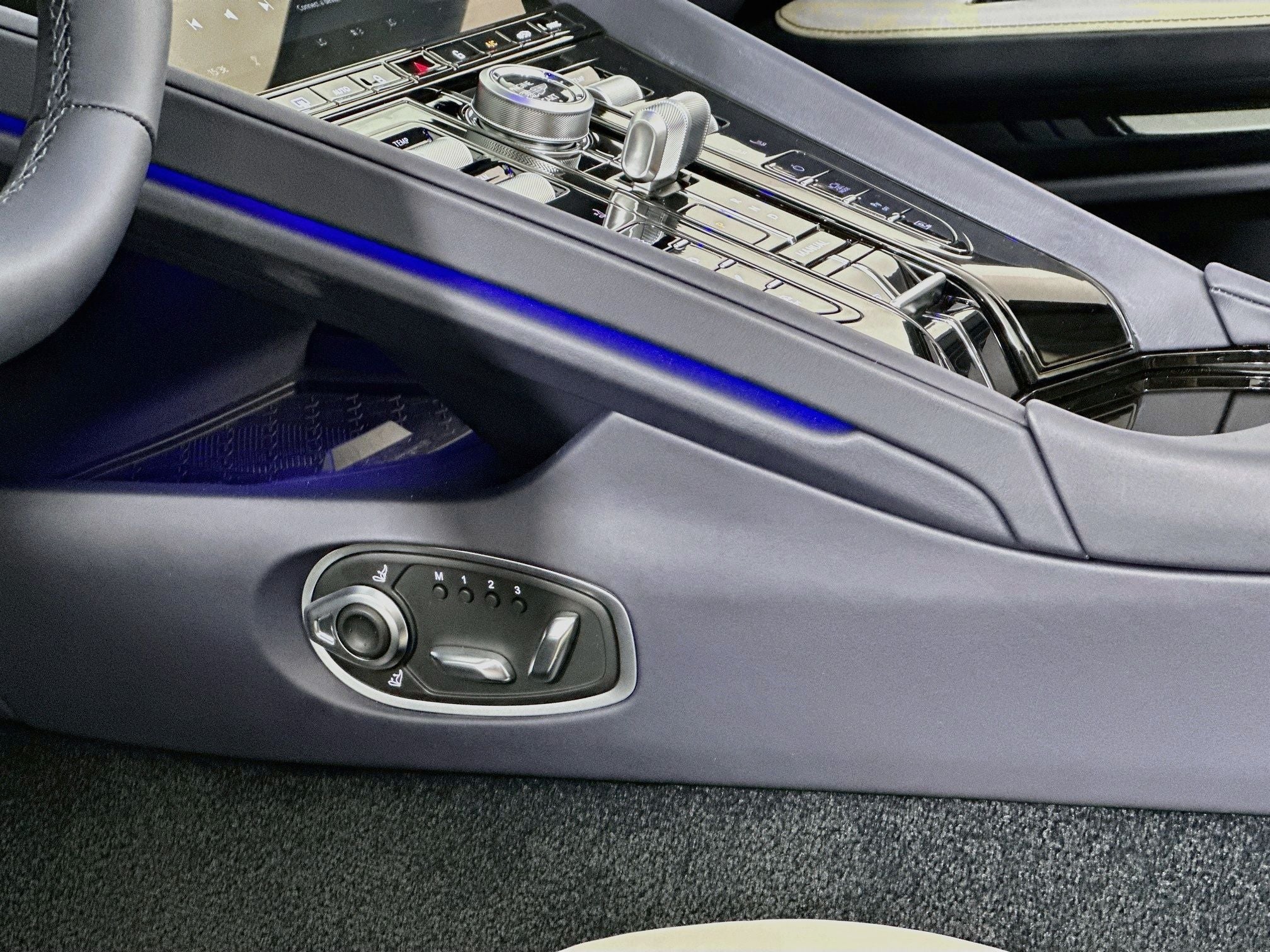 2026 Aston Martin DB12 S Volante