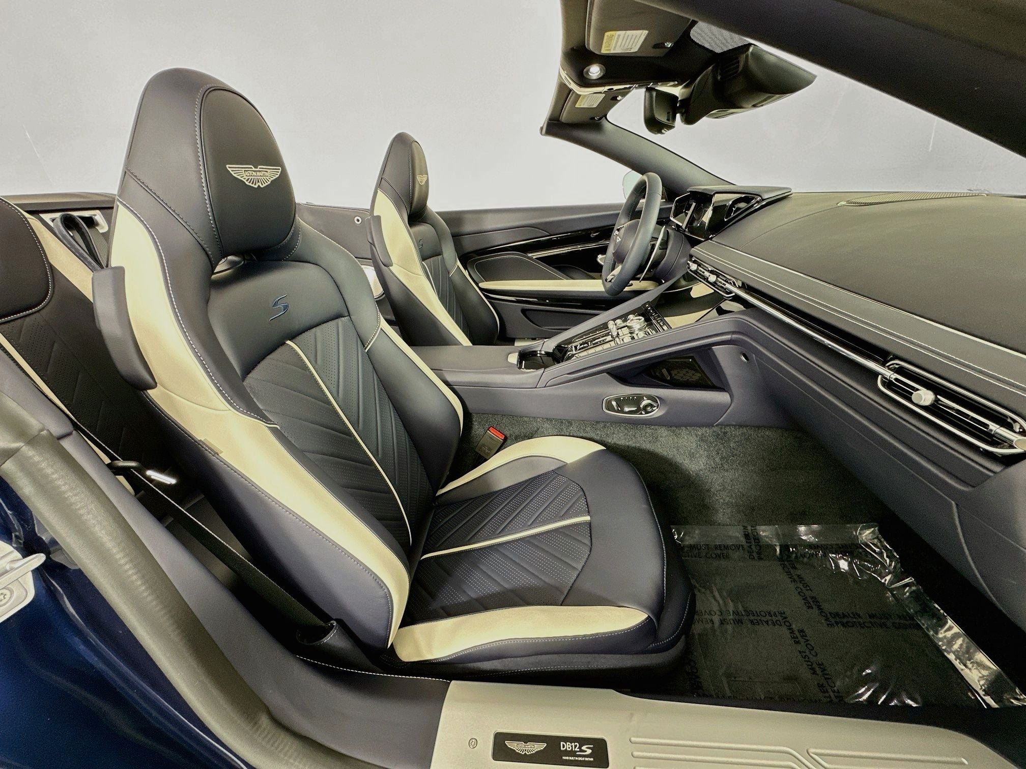 2026 Aston Martin DB12 S Volante