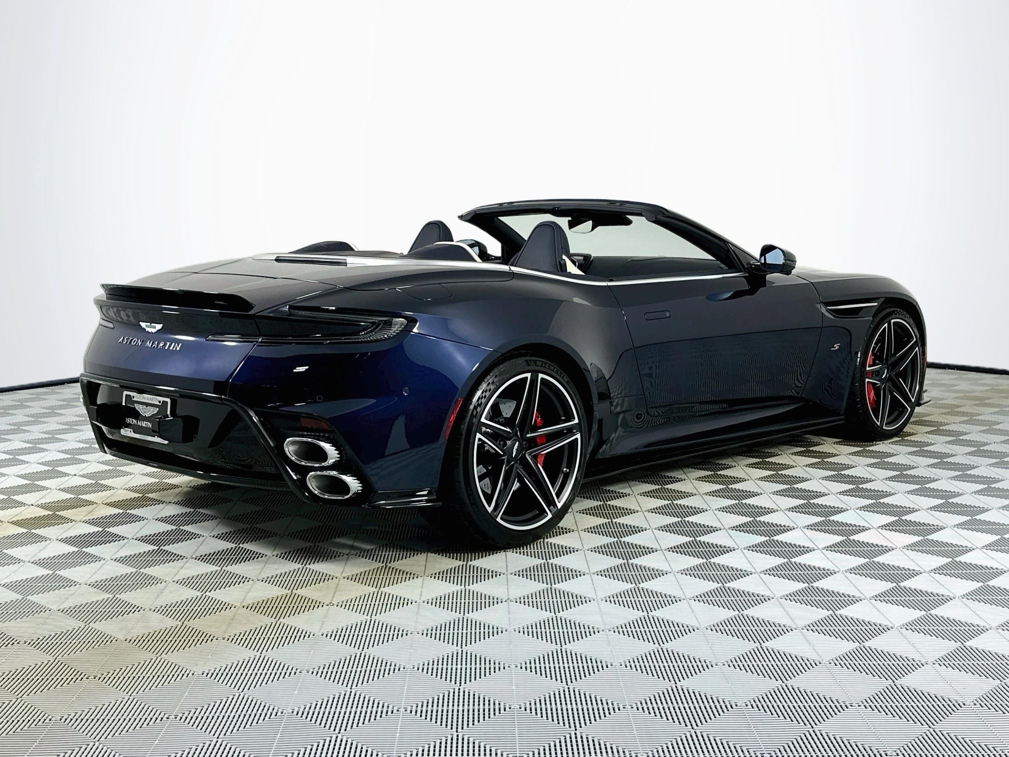 2026 Aston Martin DB12 S Volante