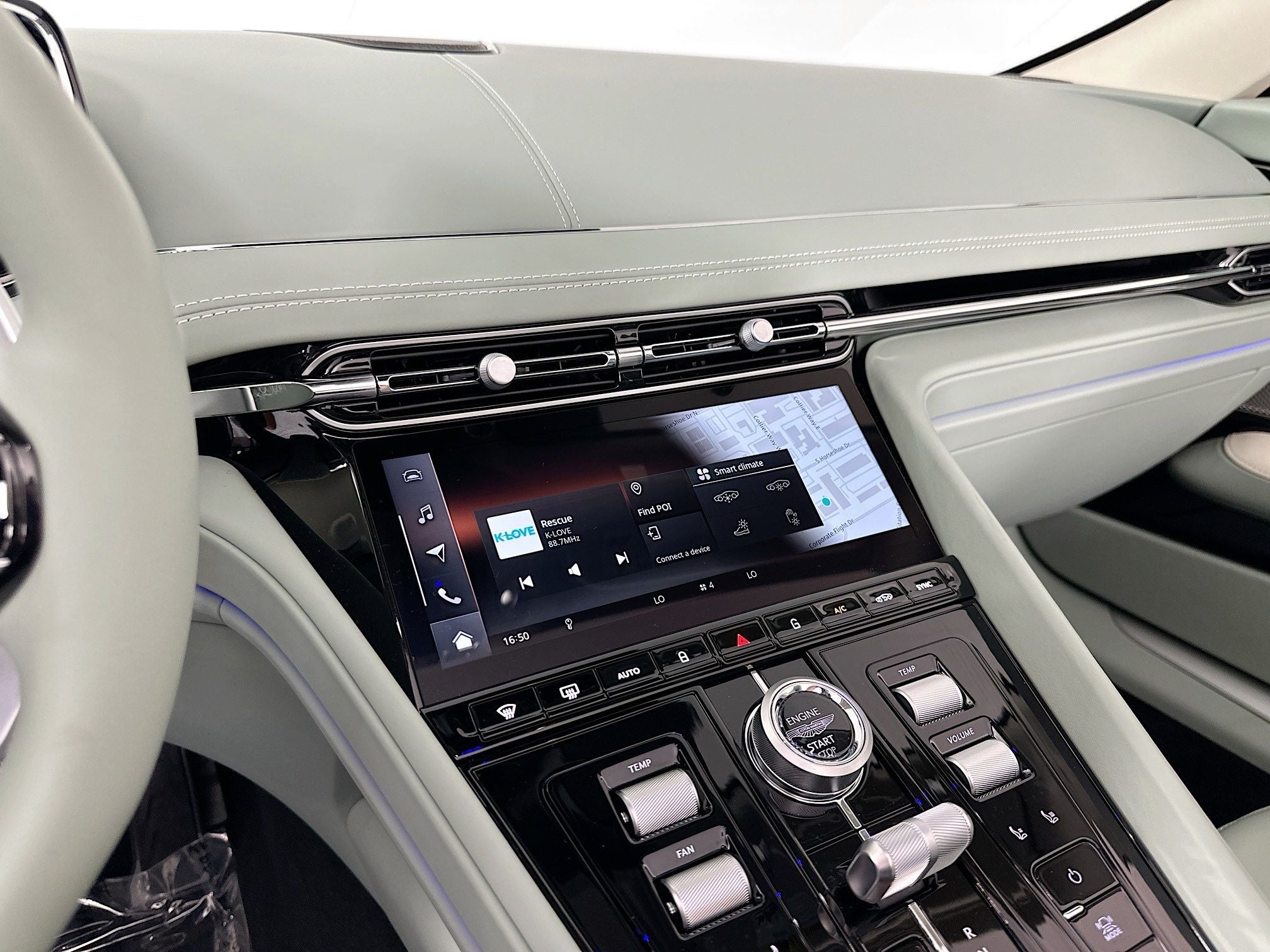 2026 Aston Martin DB12 Volante S