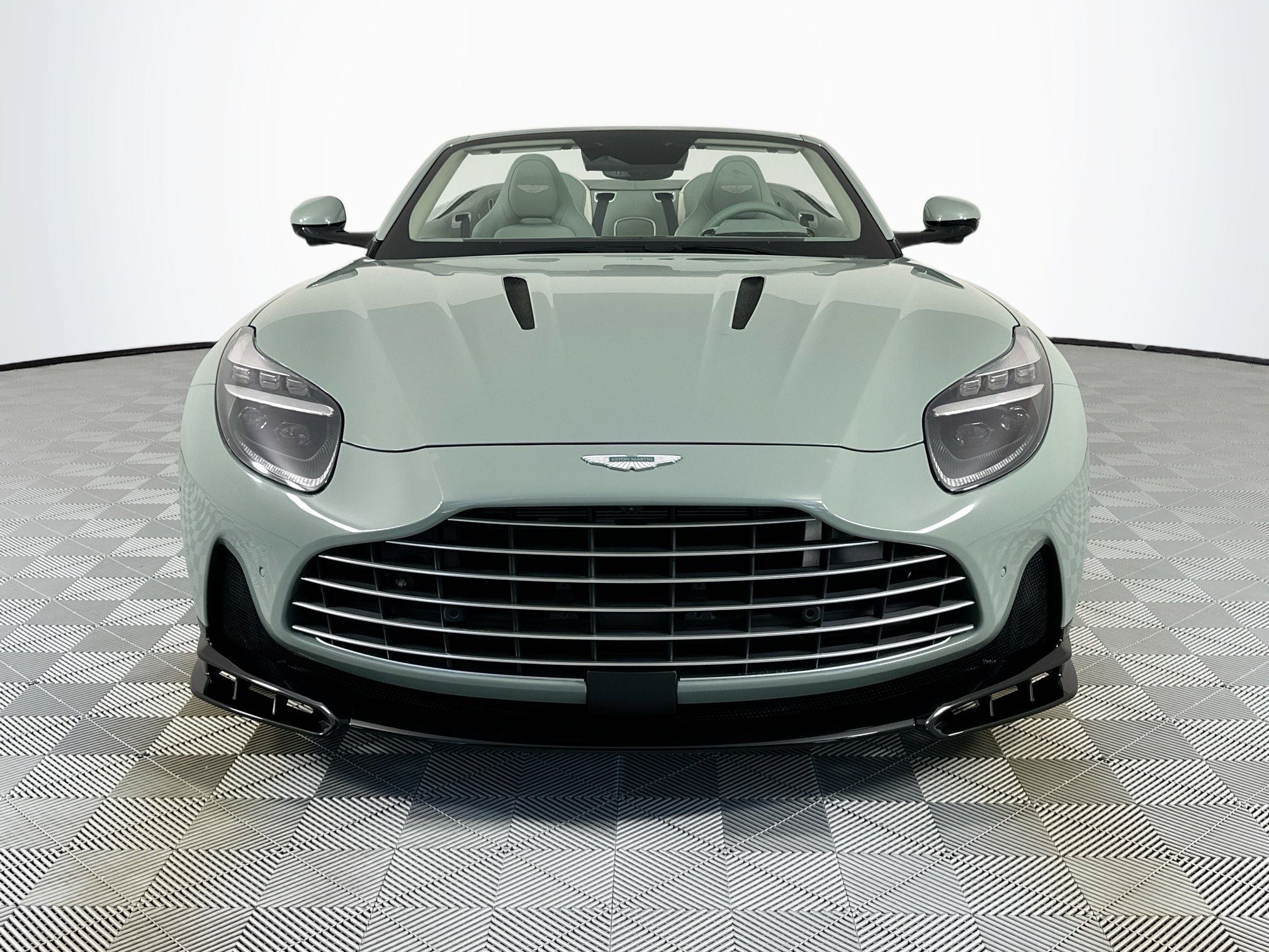 2026 Aston Martin DB12 Volante S