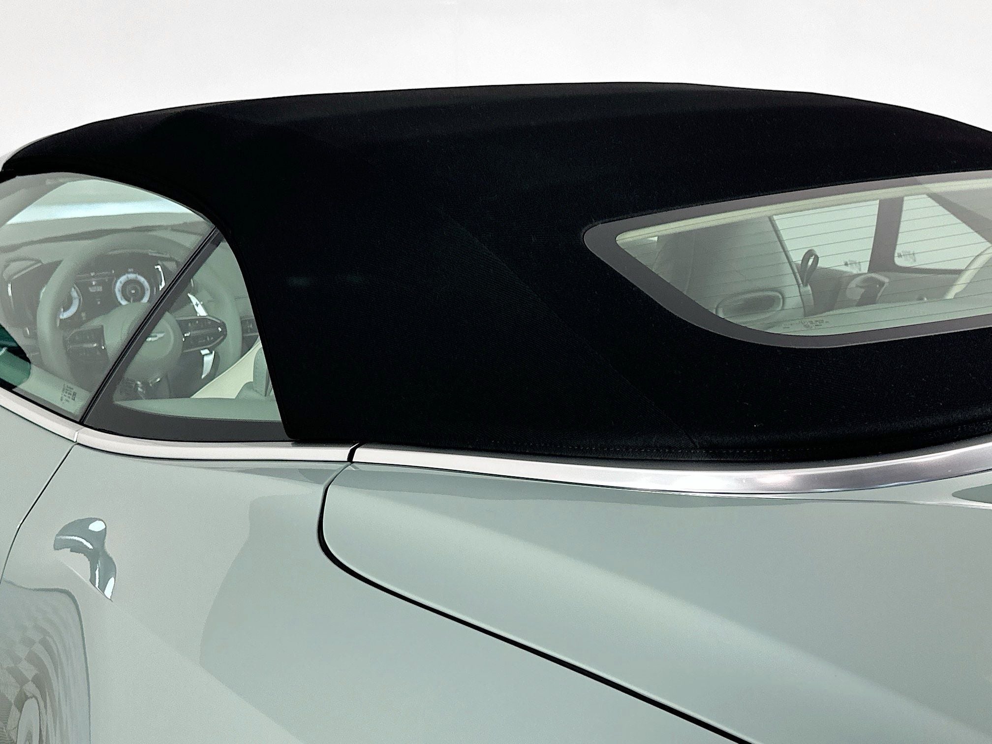 2026 Aston Martin DB12 Volante S