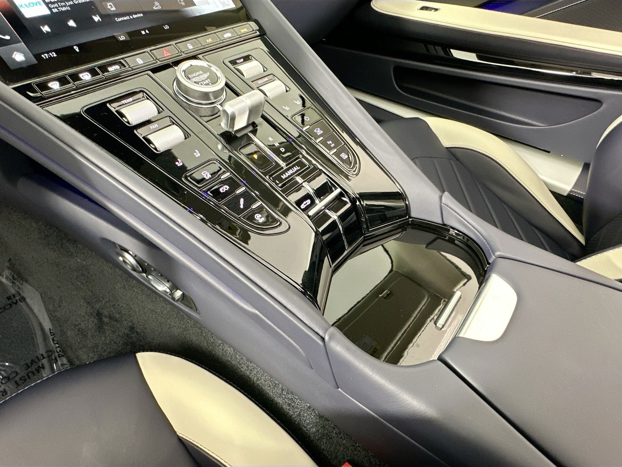 2026 Aston Martin DB12 Volante S