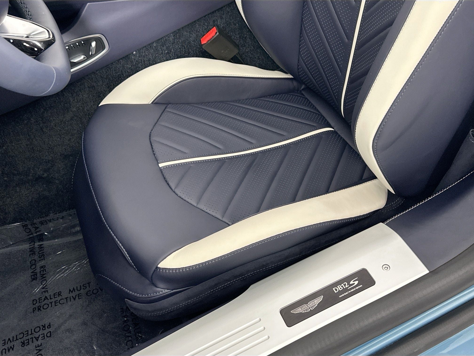 2026 Aston Martin DB12 Volante S