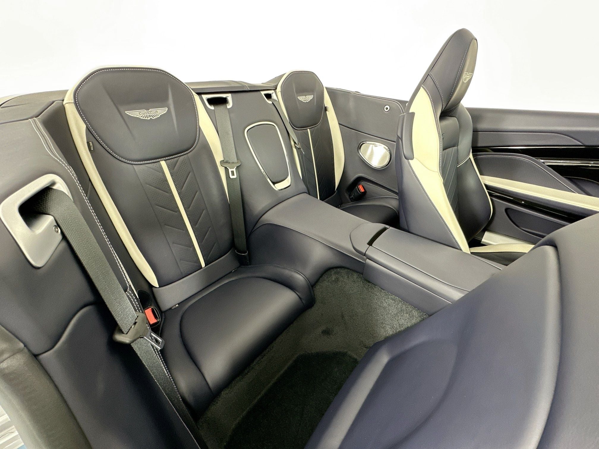 2026 Aston Martin DB12 Volante S