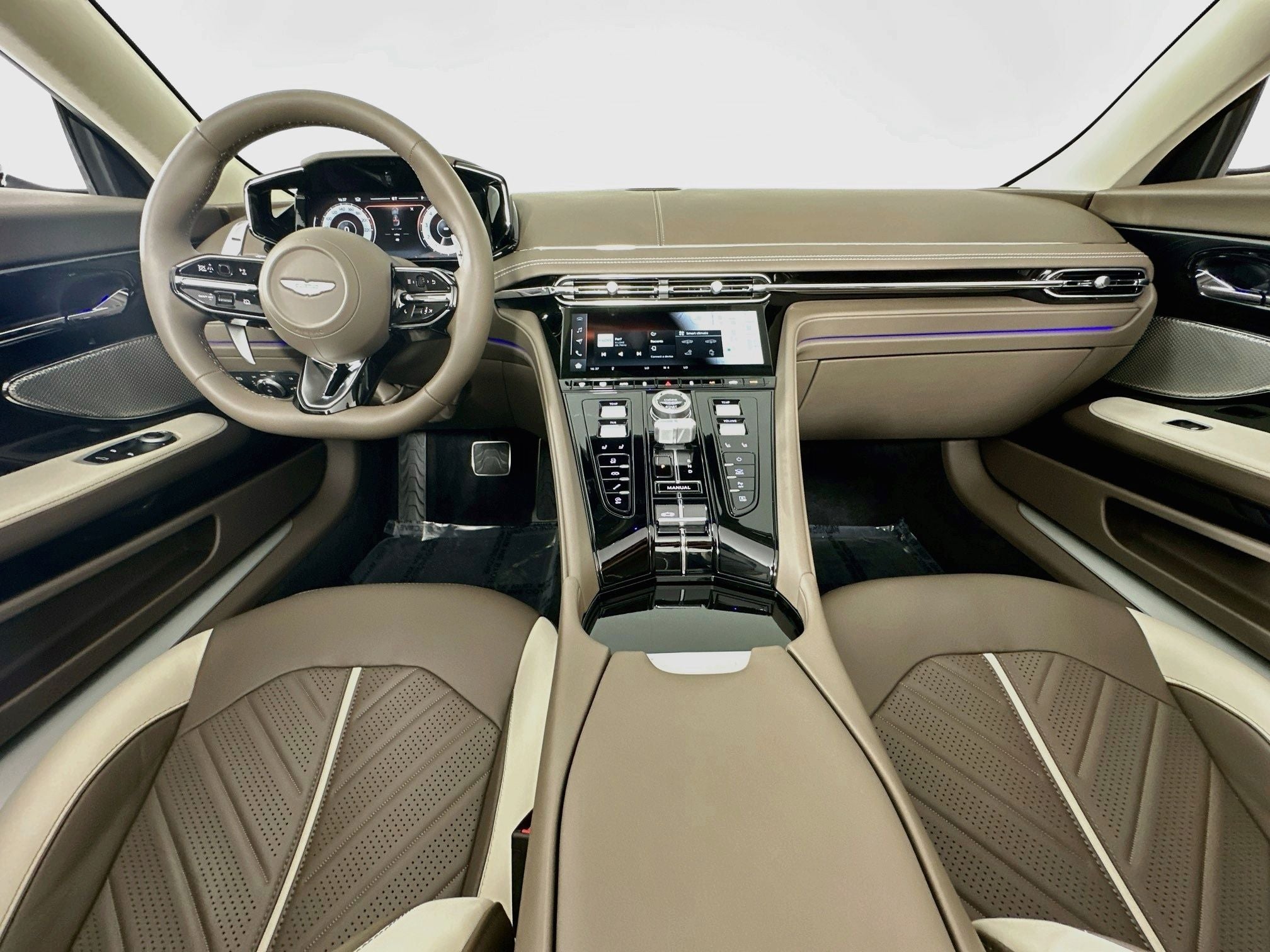 2026 Aston Martin DB12 Volante S