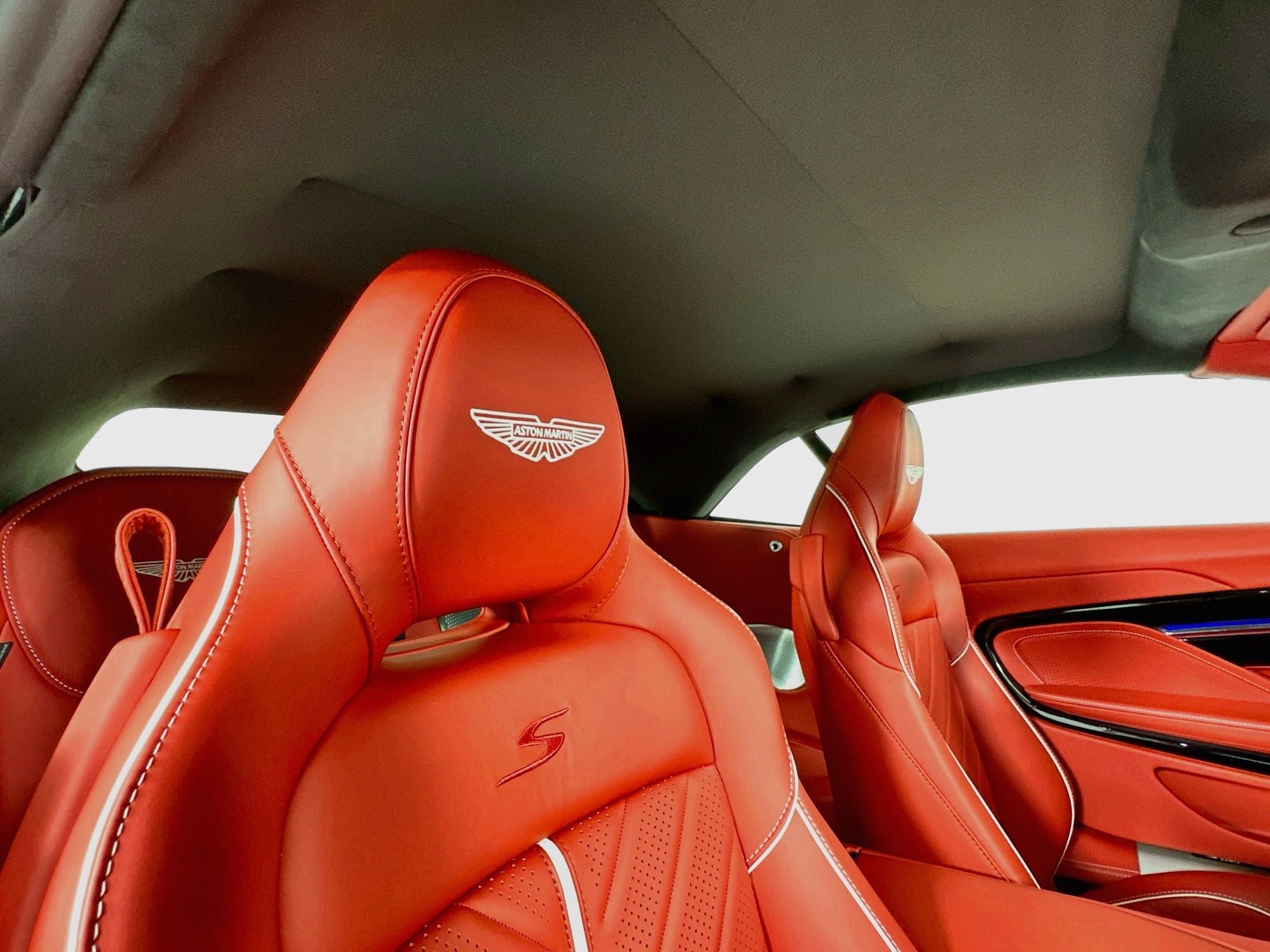 2026 Aston Martin DB12 S Volante