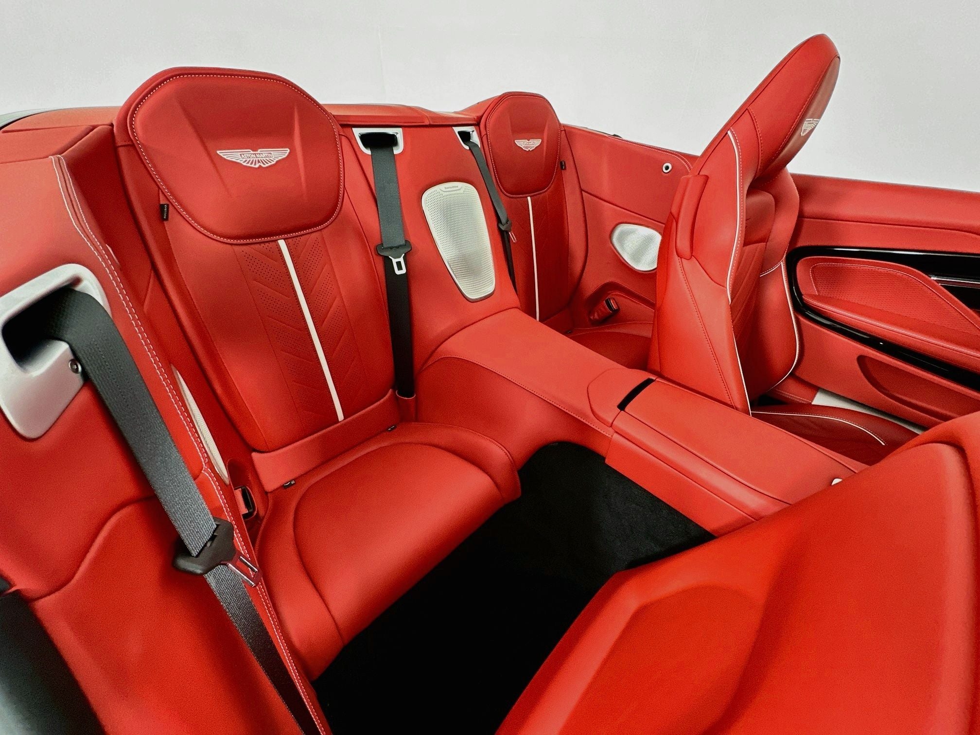 2026 Aston Martin DB12 S Volante
