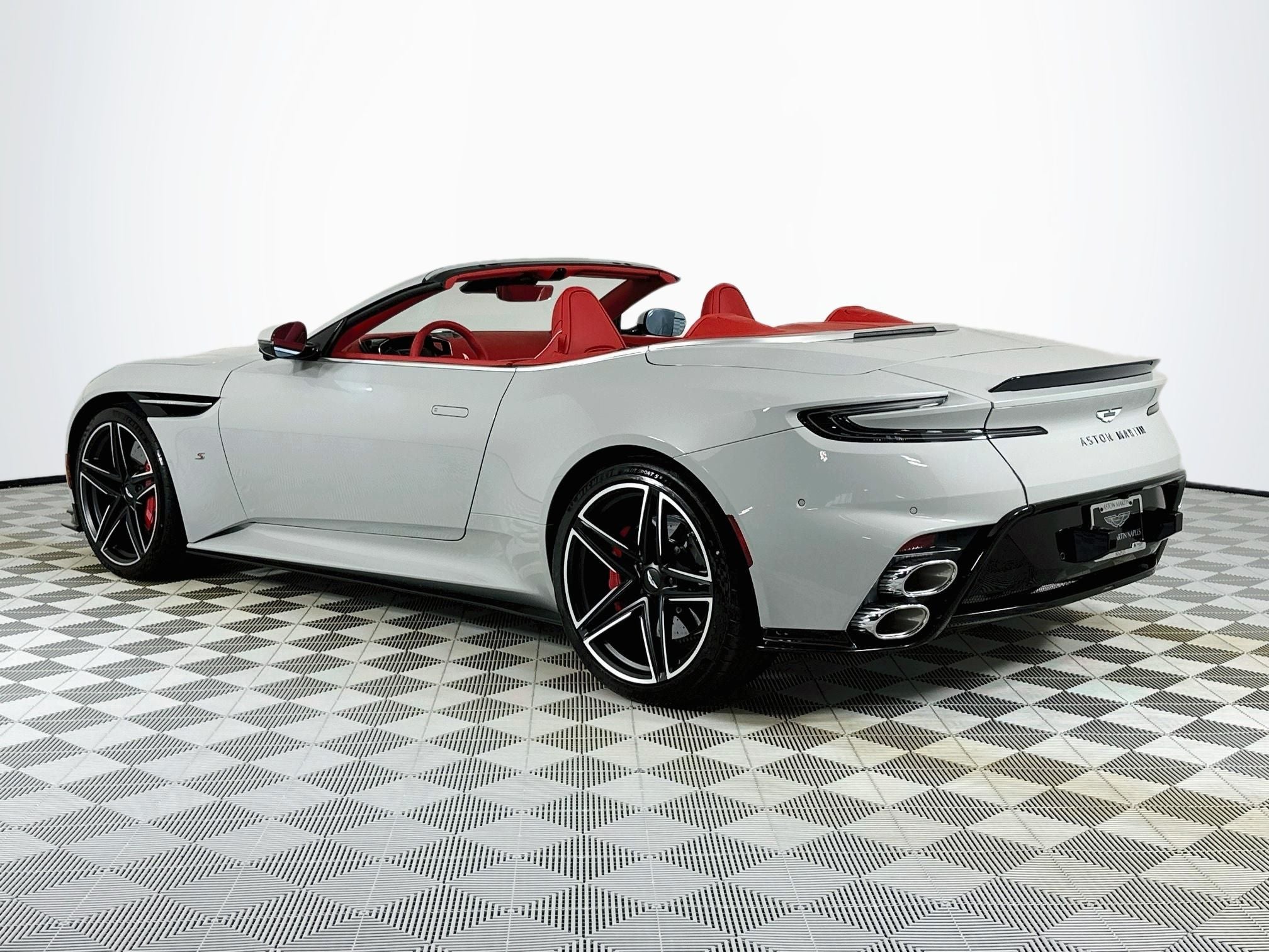 2026 Aston Martin DB12 S Volante