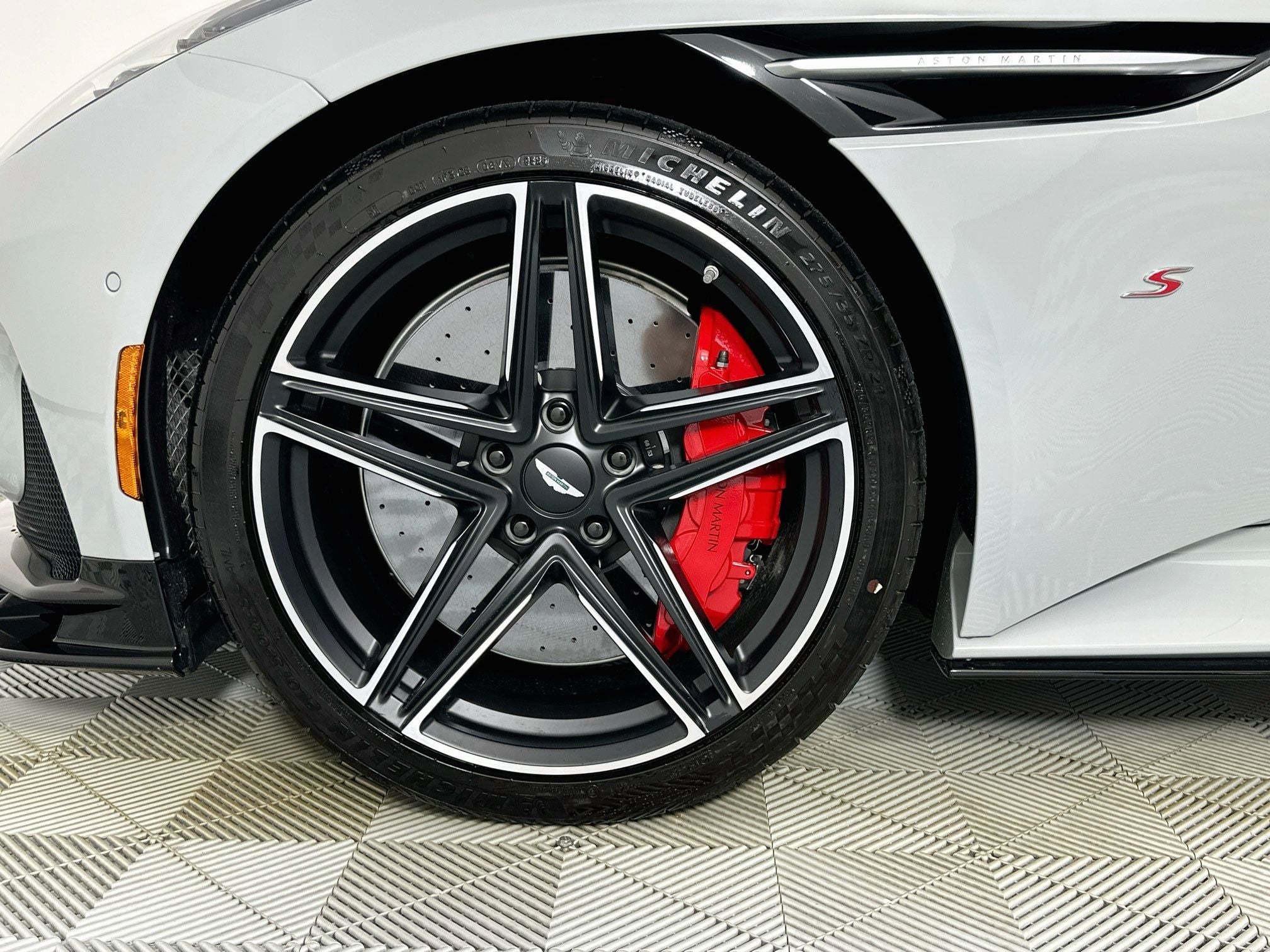 2026 Aston Martin DB12 S Volante
