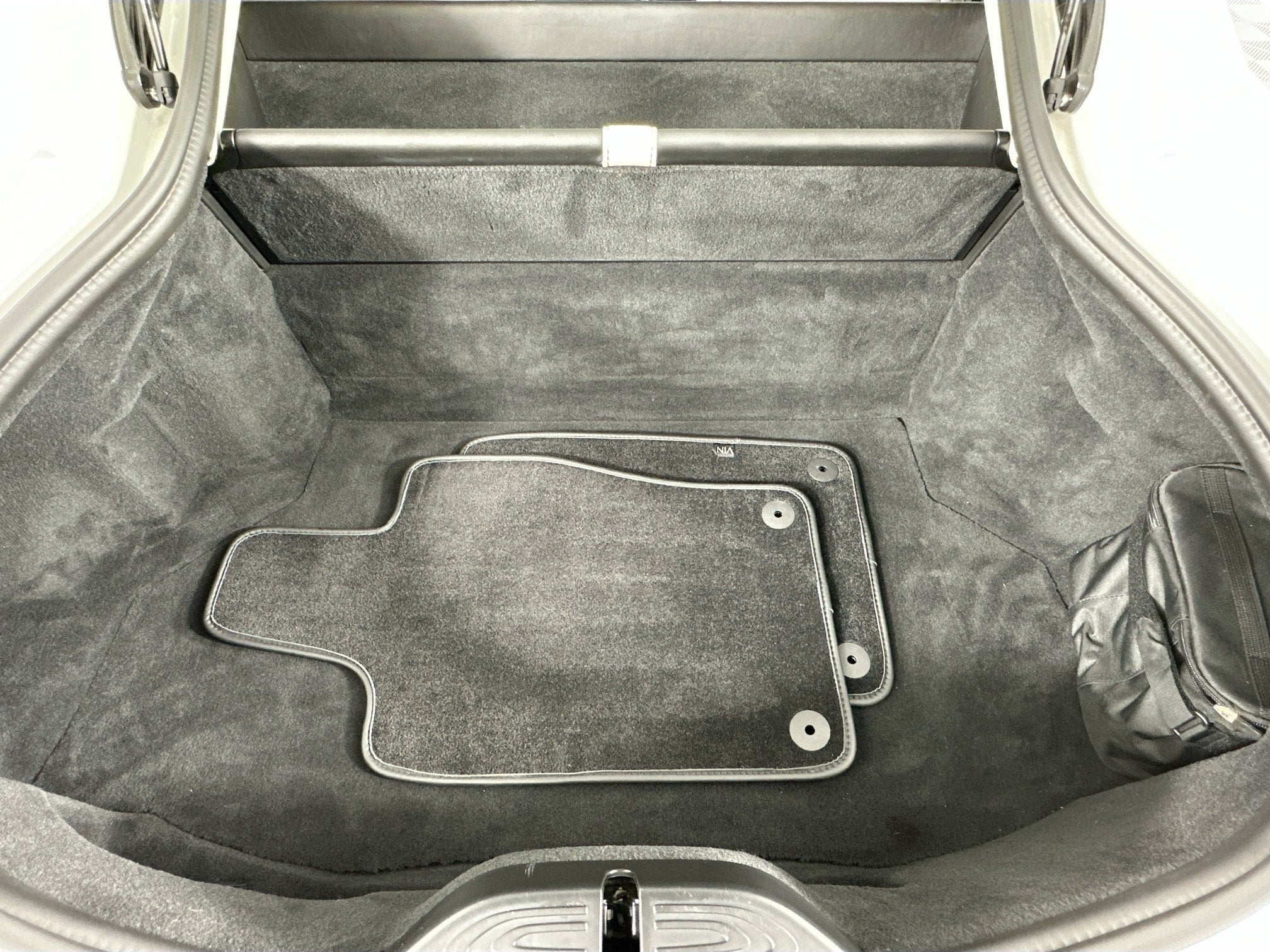 2021 Aston Martin Vantage Base