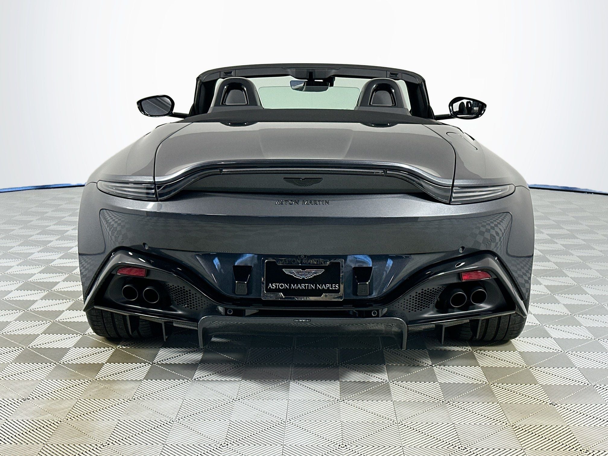 2021 Aston Martin Vantage Roadster