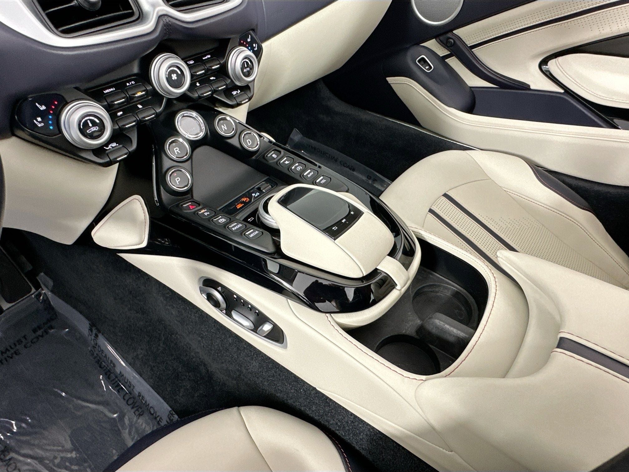 2023 Aston Martin Vantage Roadster