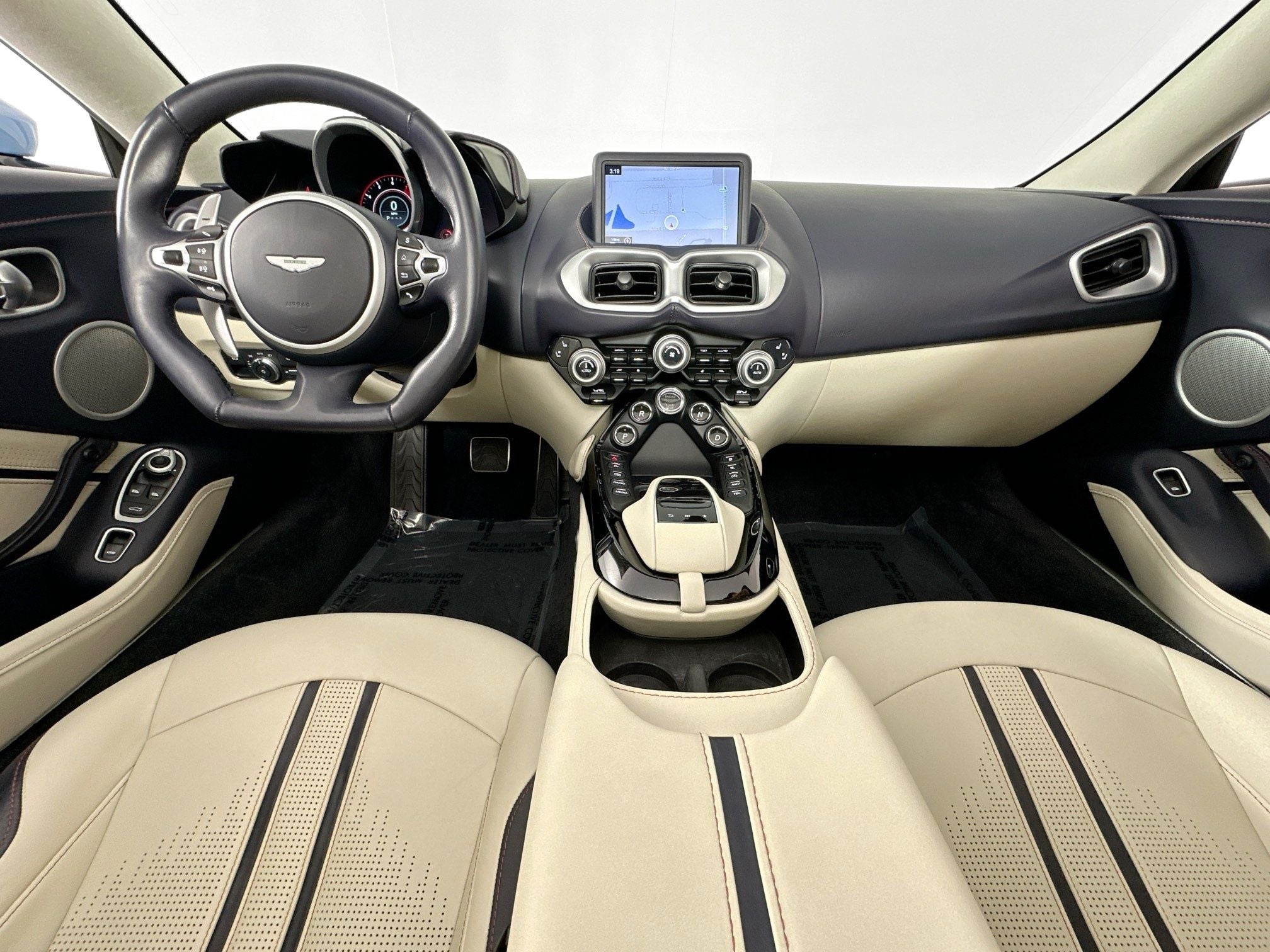 2023 Aston Martin Vantage Roadster