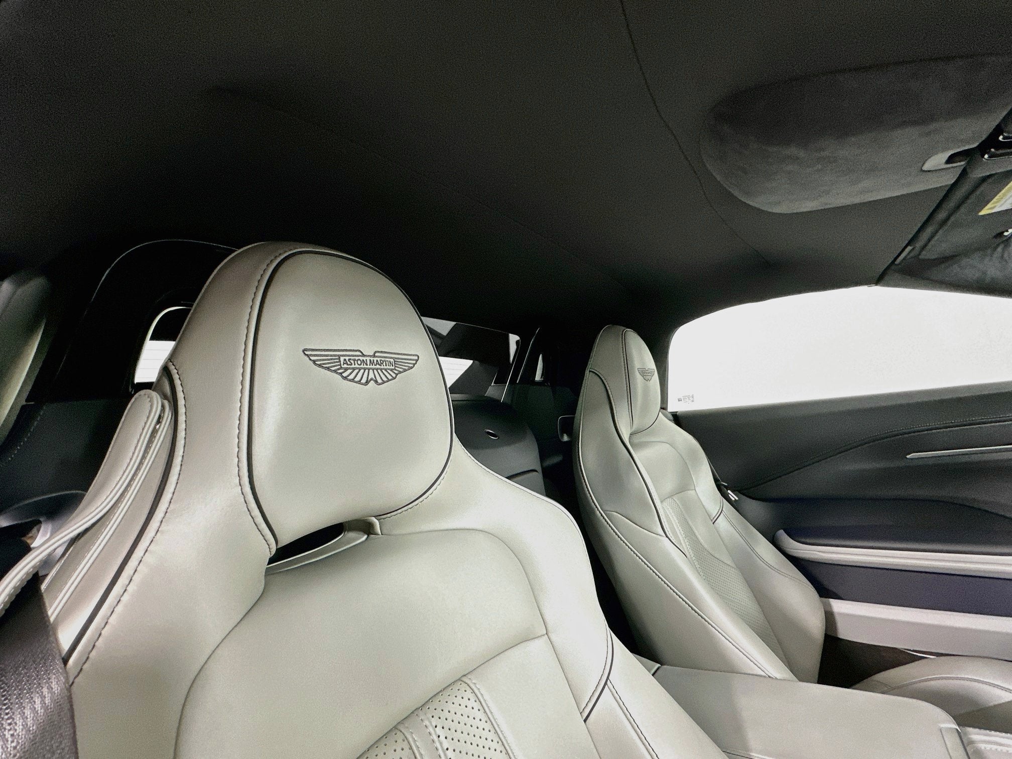 2026 Aston Martin Vantage Roadster