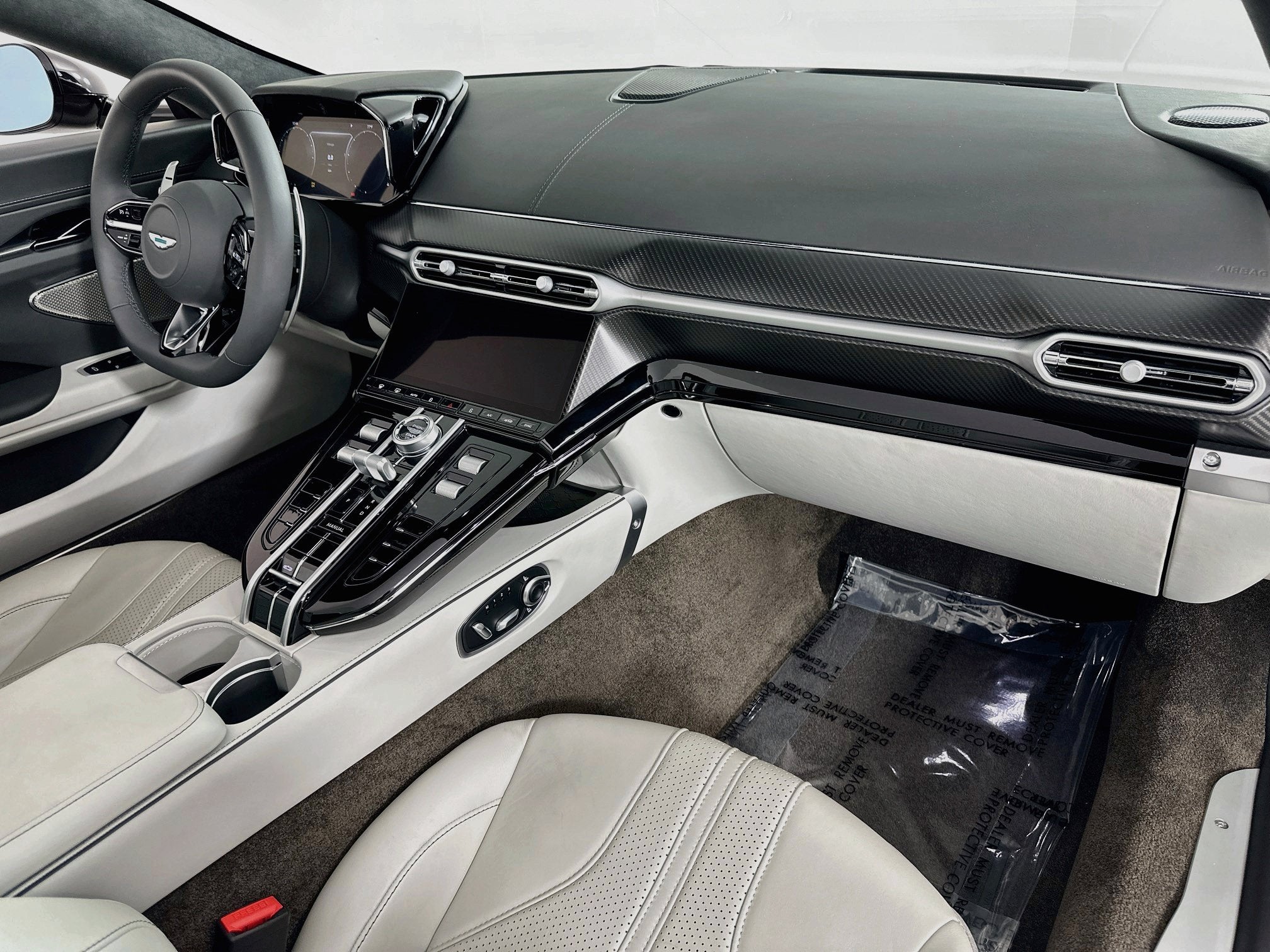 2026 Aston Martin Vantage Roadster