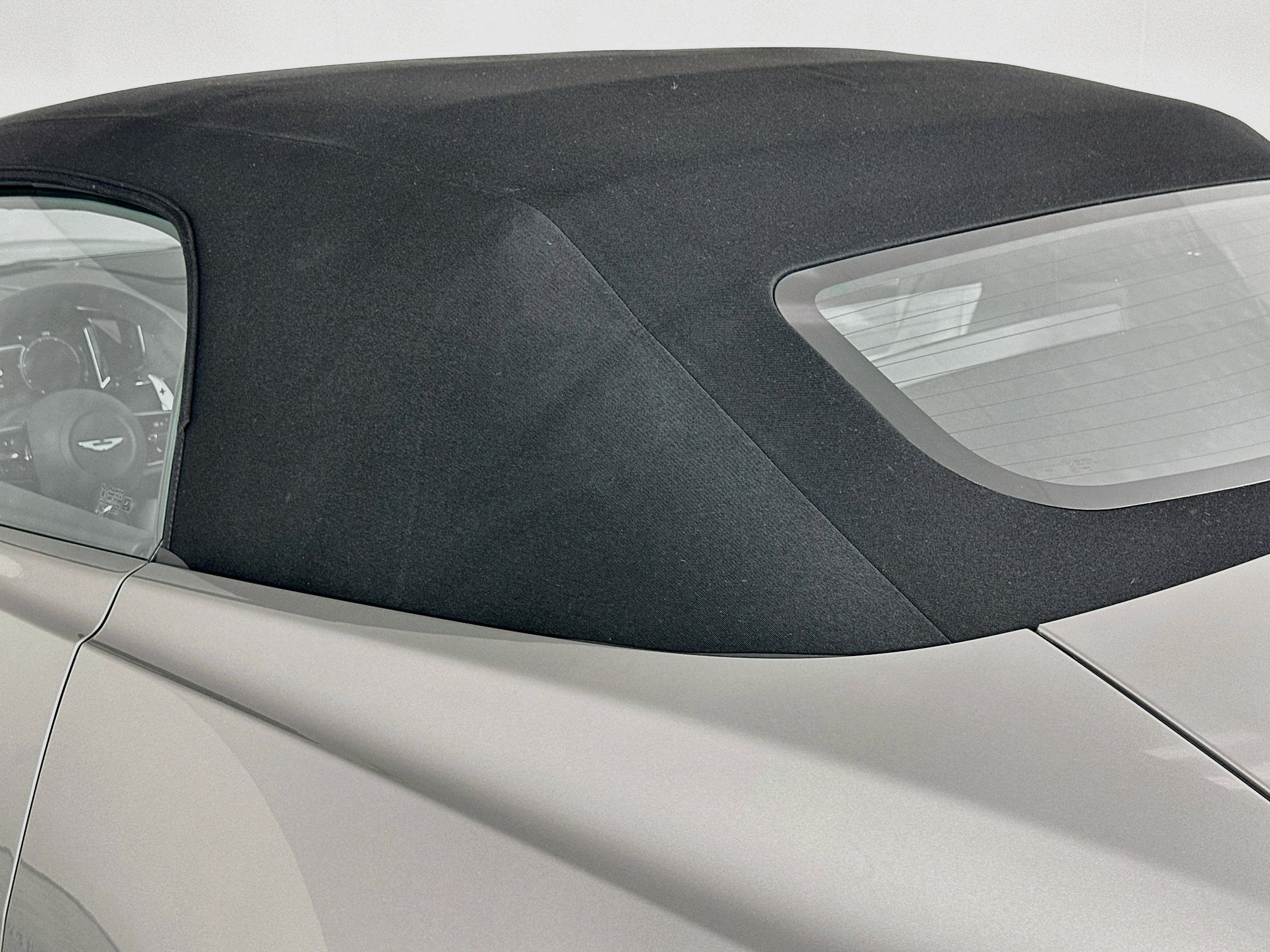 2026 Aston Martin Vantage Roadster