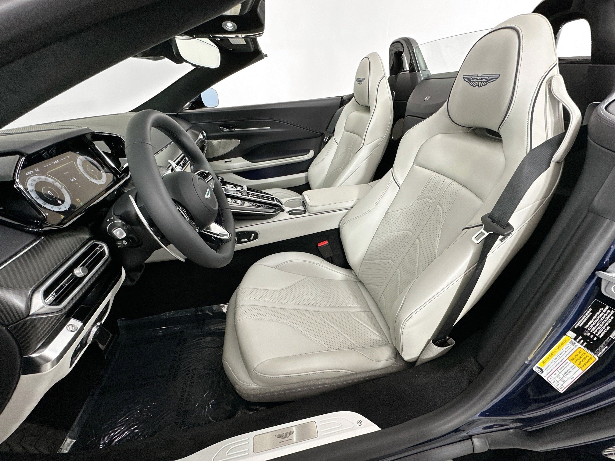 2026 Aston Martin Vantage Roadster