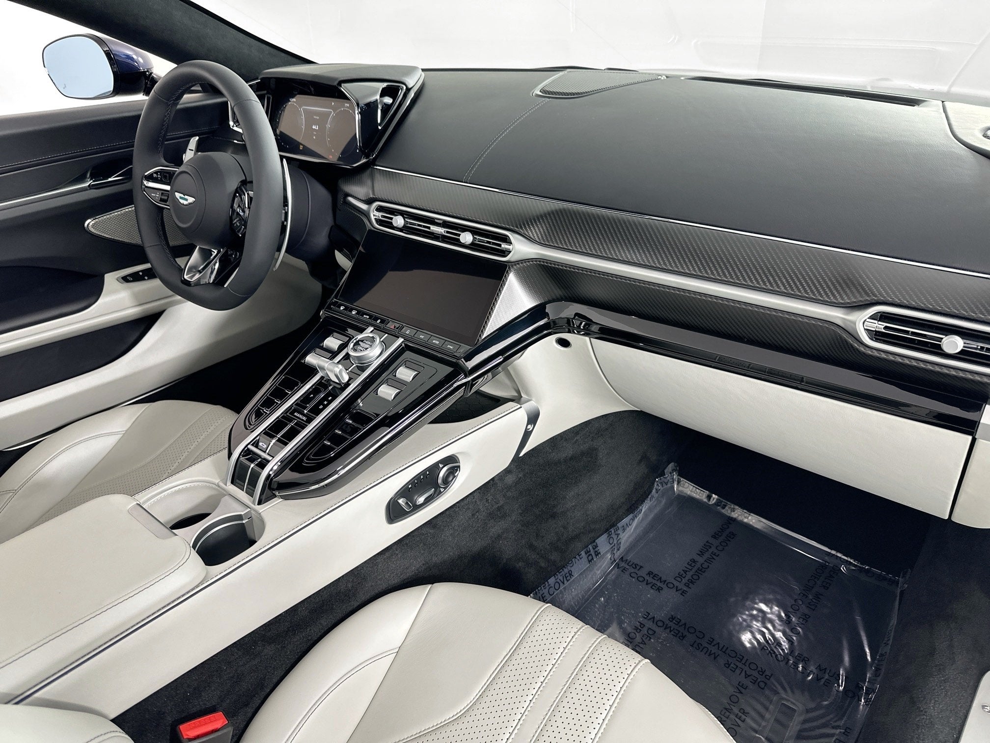 2026 Aston Martin Vantage Roadster