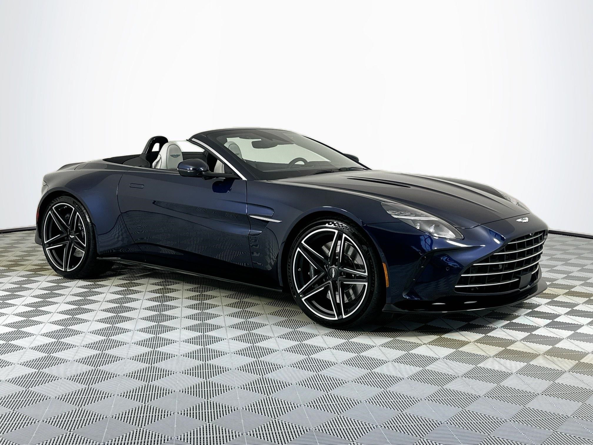 2026 Aston Martin Vantage Roadster