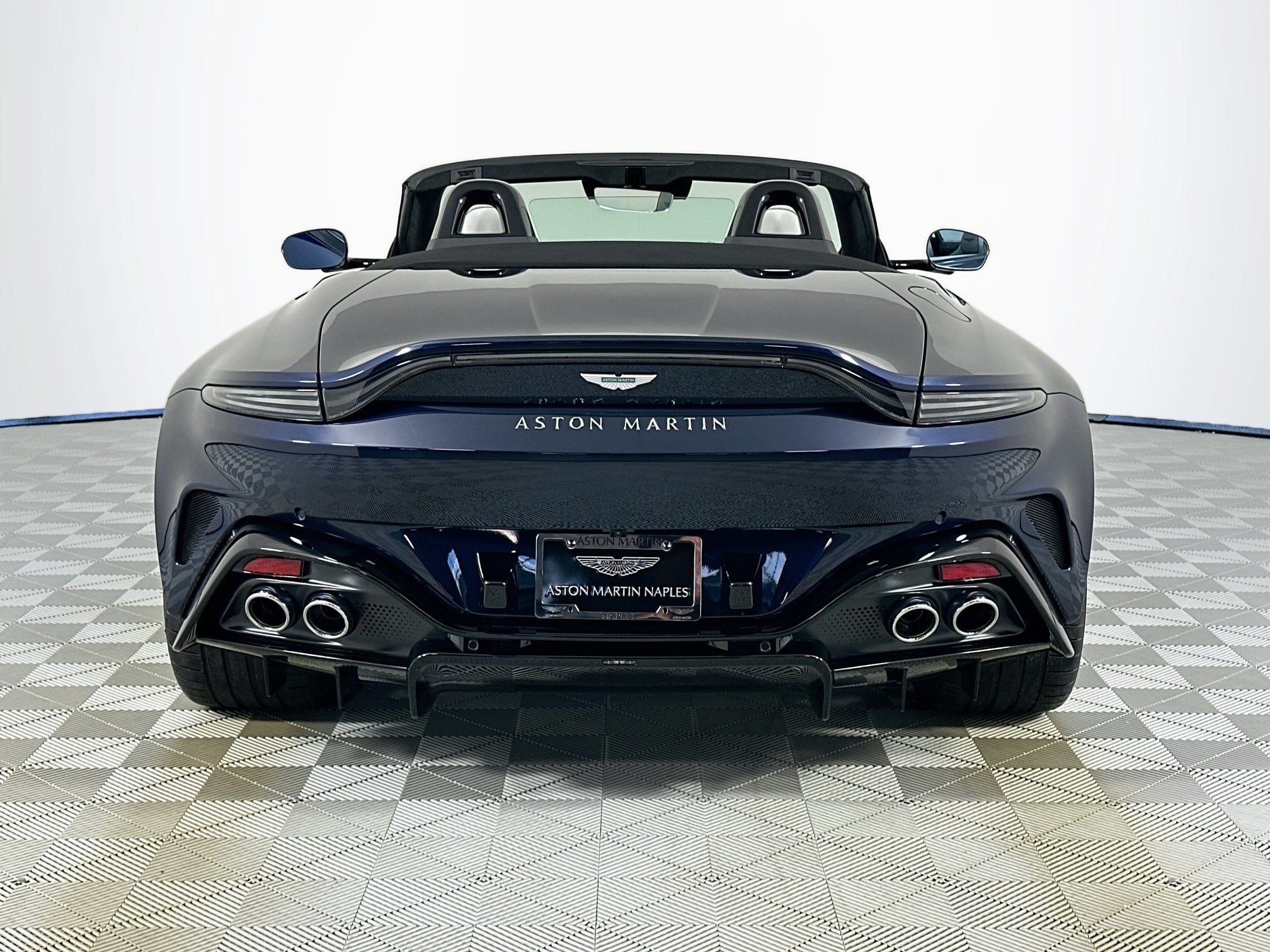 2026 Aston Martin Vantage Roadster