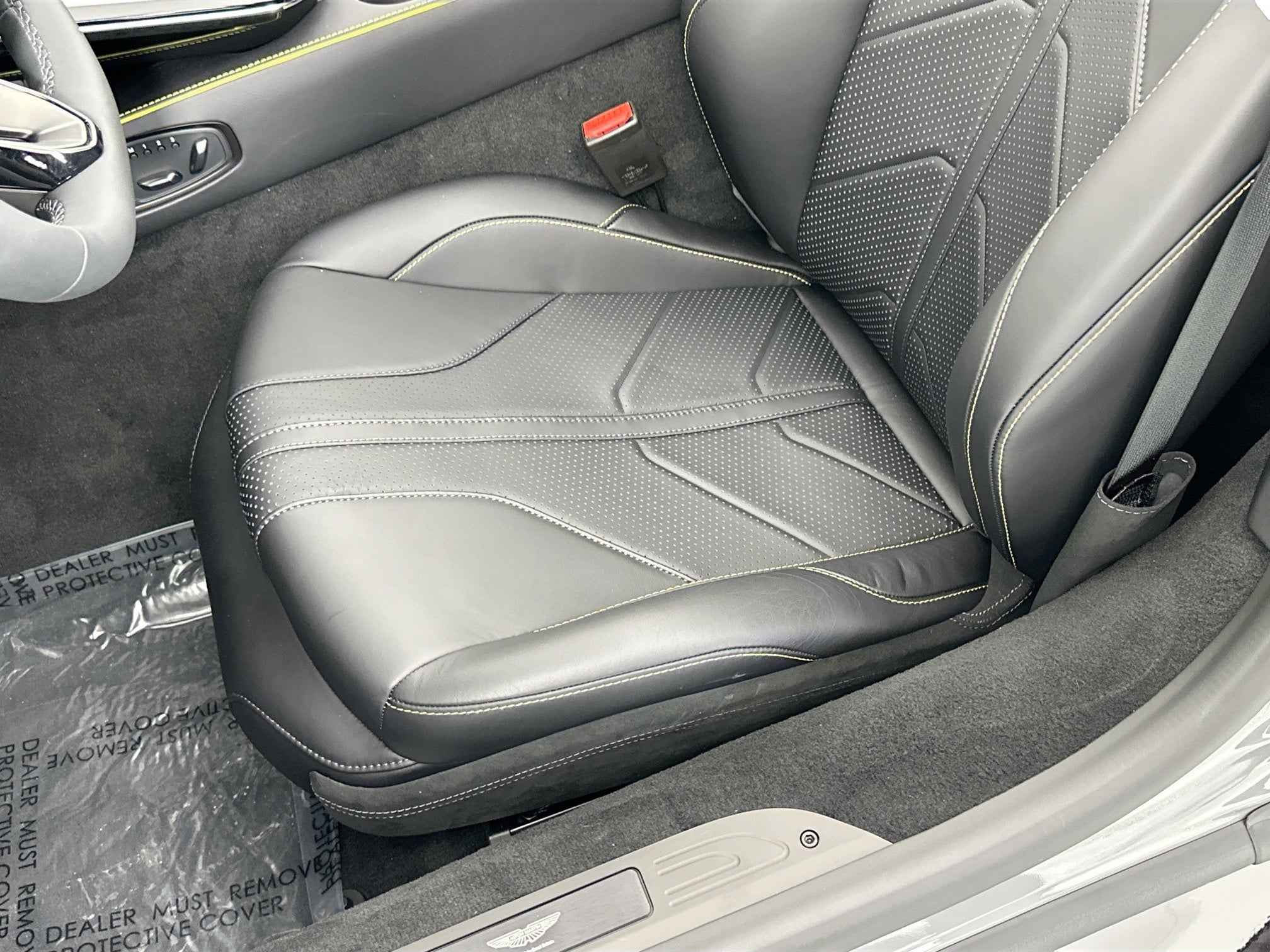 2026 Aston Martin Vantage Roadster