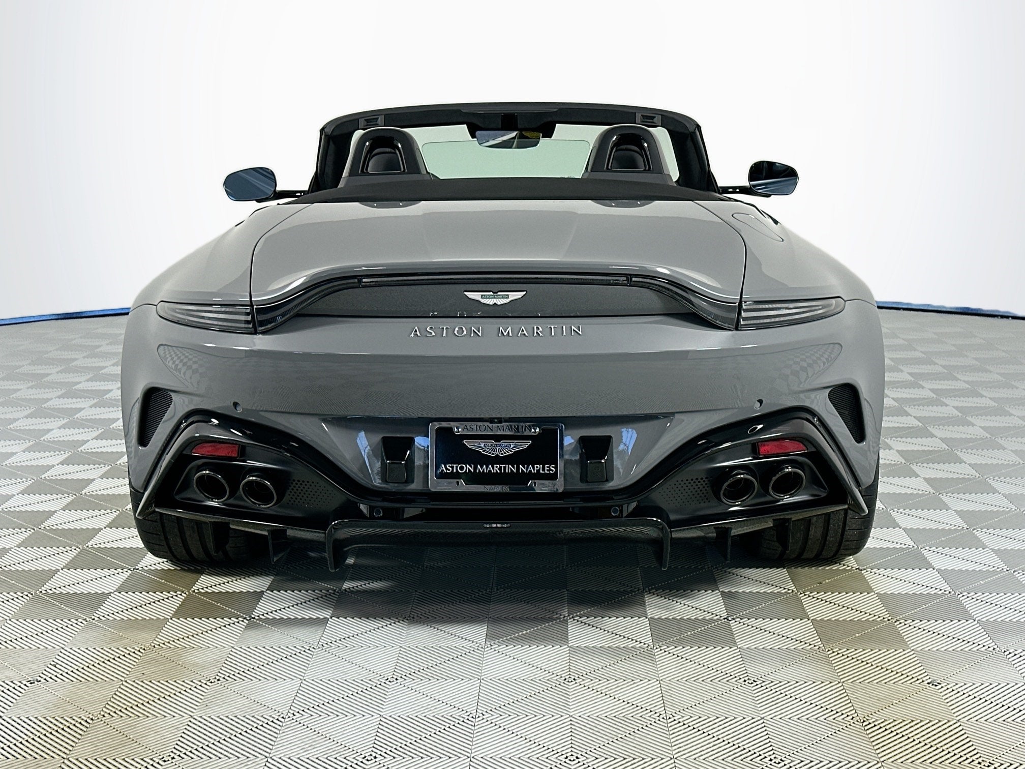 2026 Aston Martin Vantage Roadster