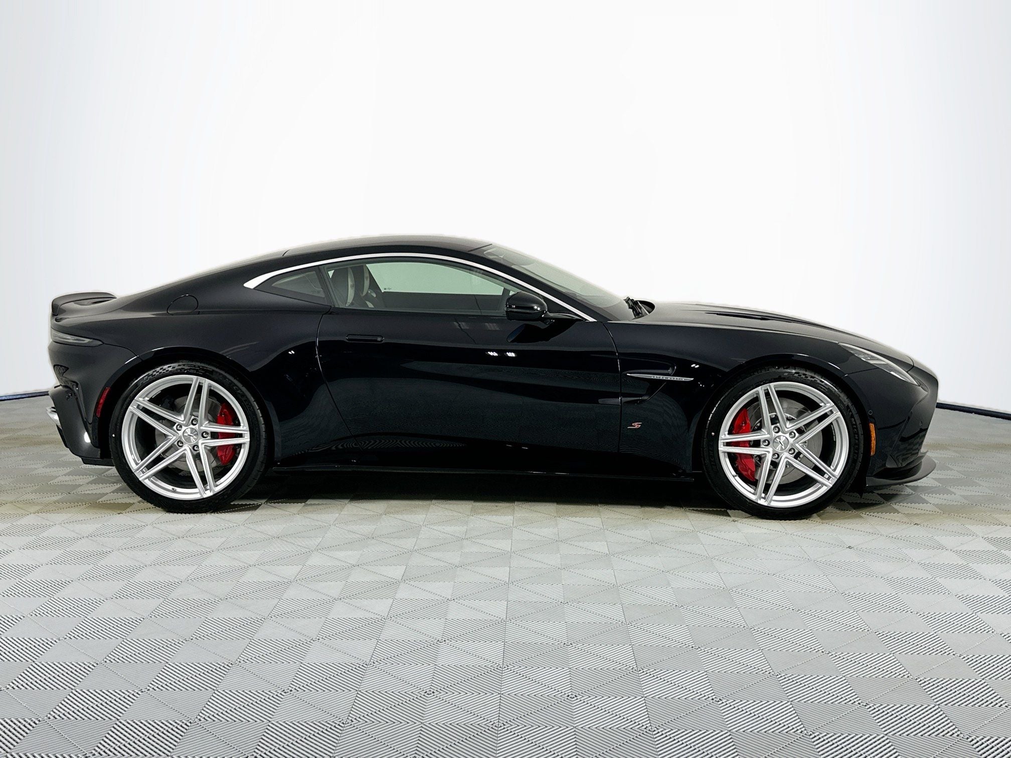 2026 Aston Martin Vantage S
