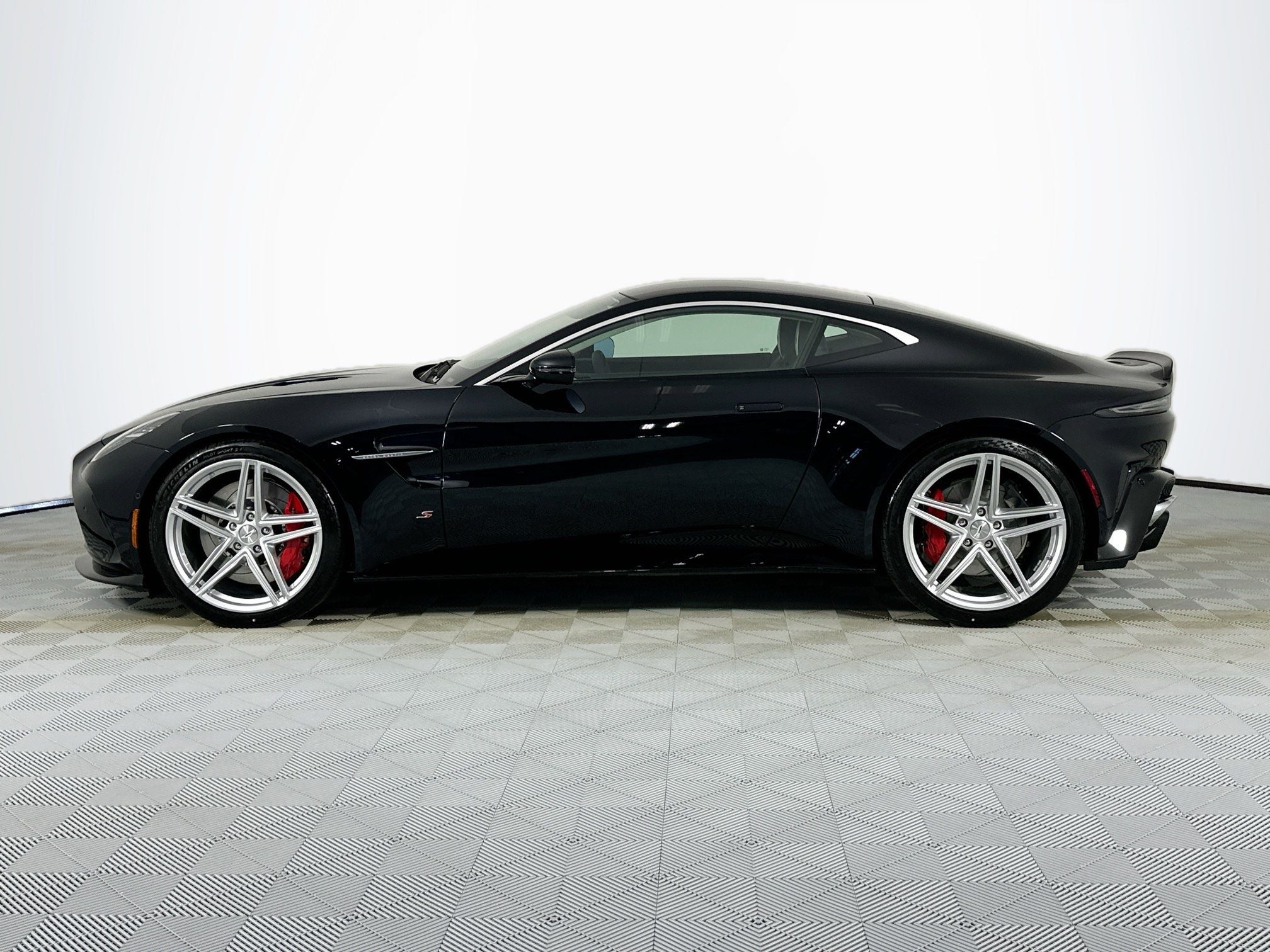 2026 Aston Martin Vantage S