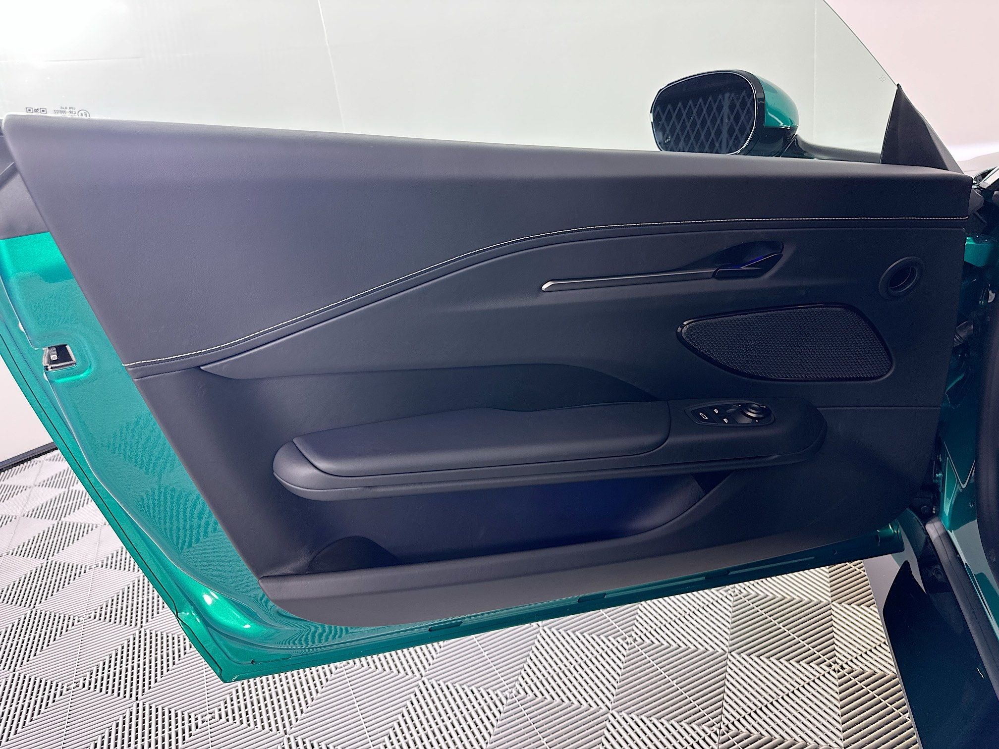 2026 Aston Martin Vantage S